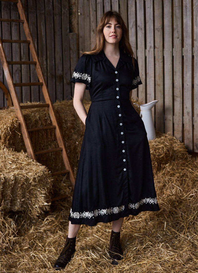 Este Black Embroidered Shirt Dress