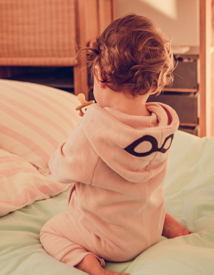 Combinaison rose &agrave; capuche-lunettes molleton bio b&eacute;b&eacute;