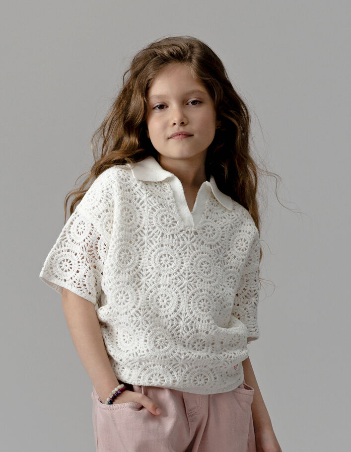 Top manches courtes blanc col polo crochet ajour&eacute; fille