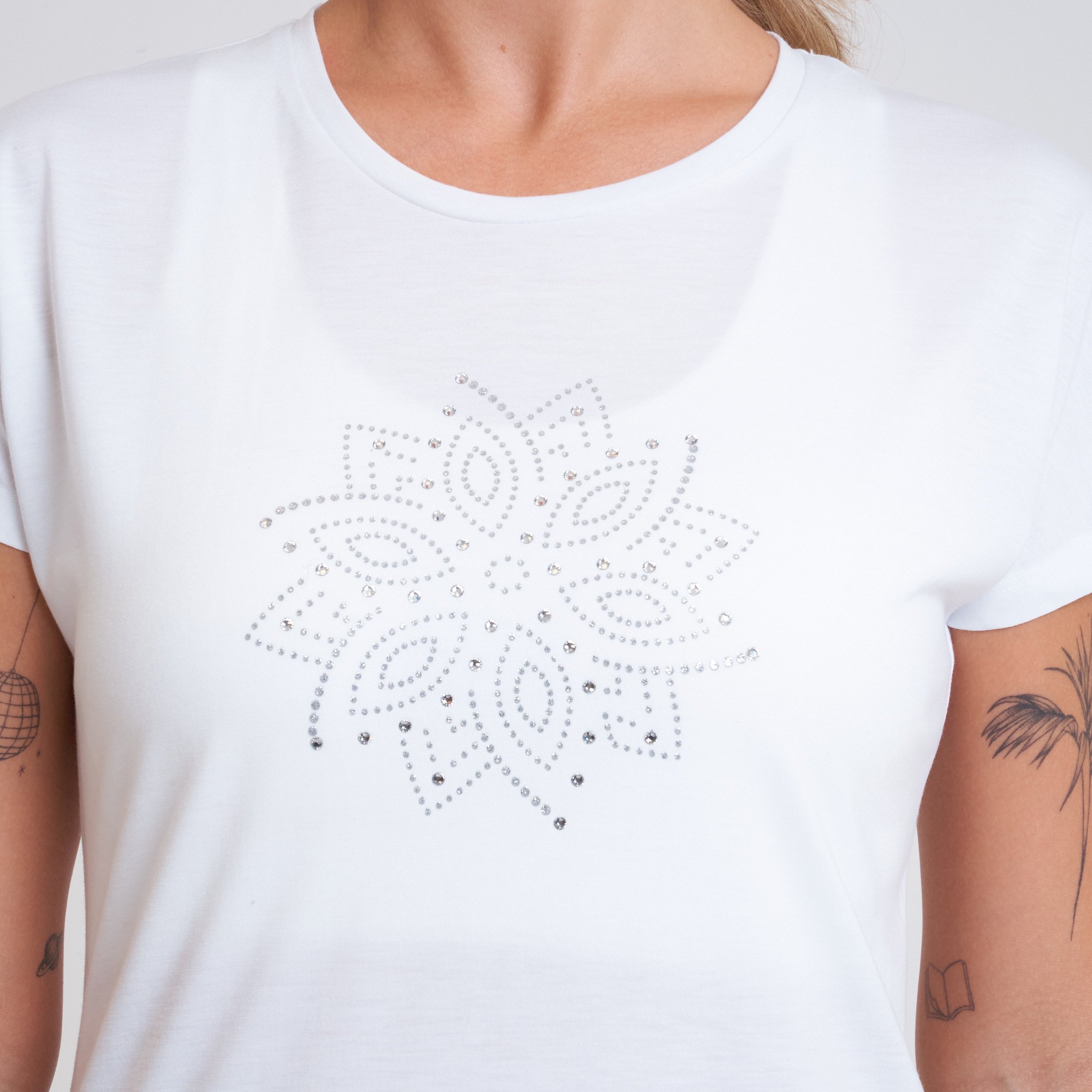 Dare 2b - Women's Crystallize Graphic Tee | White