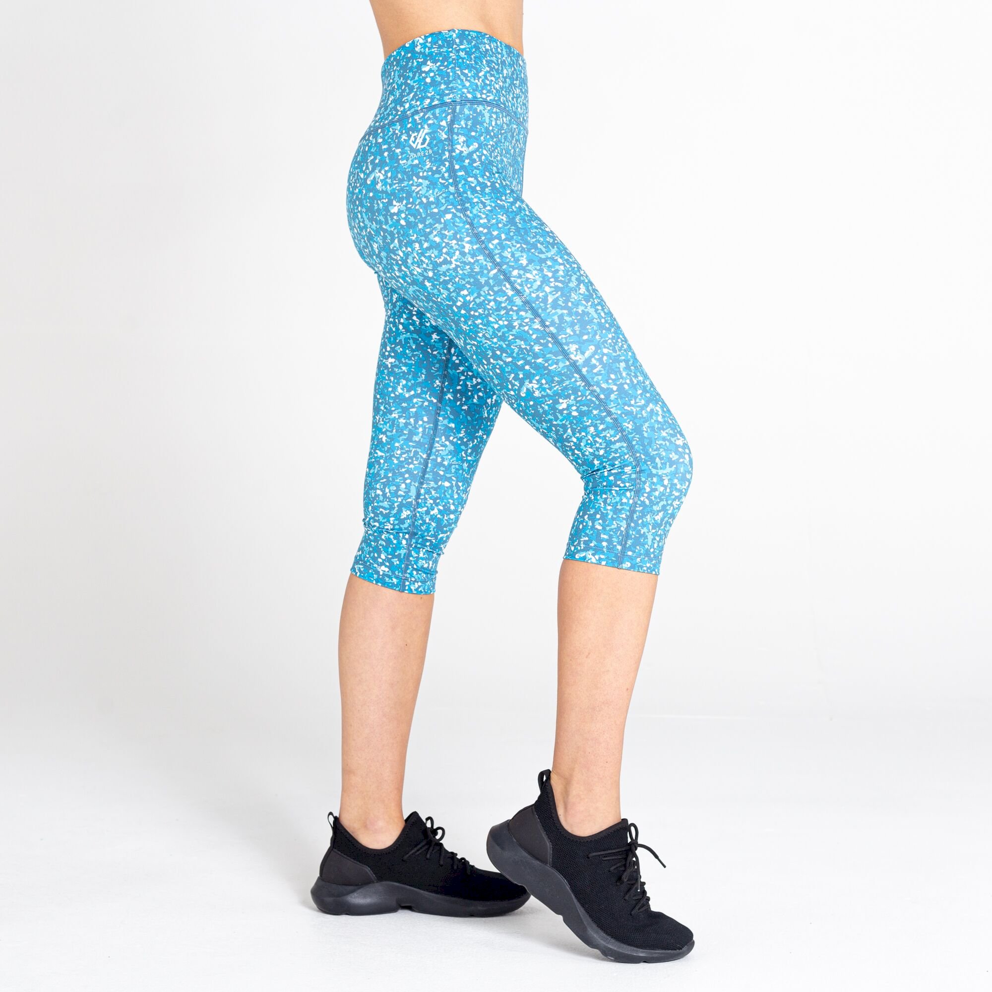 Dare 2b - Women's Influential 3/4 Recycled Leggings | Capri Blue Fracture Print
