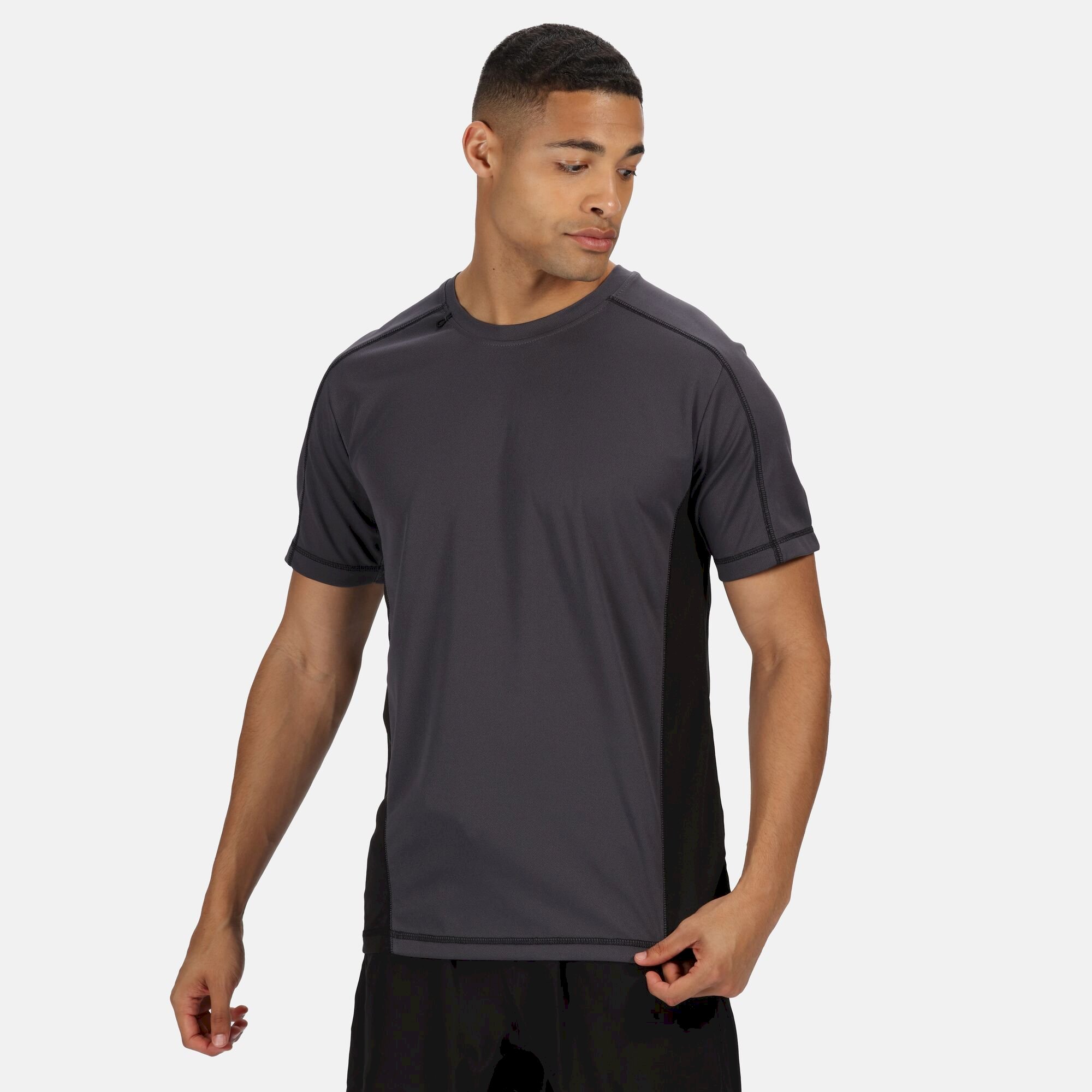 Men's Beijing Lightweight Cool and Dry T-Shirt | Iron Black