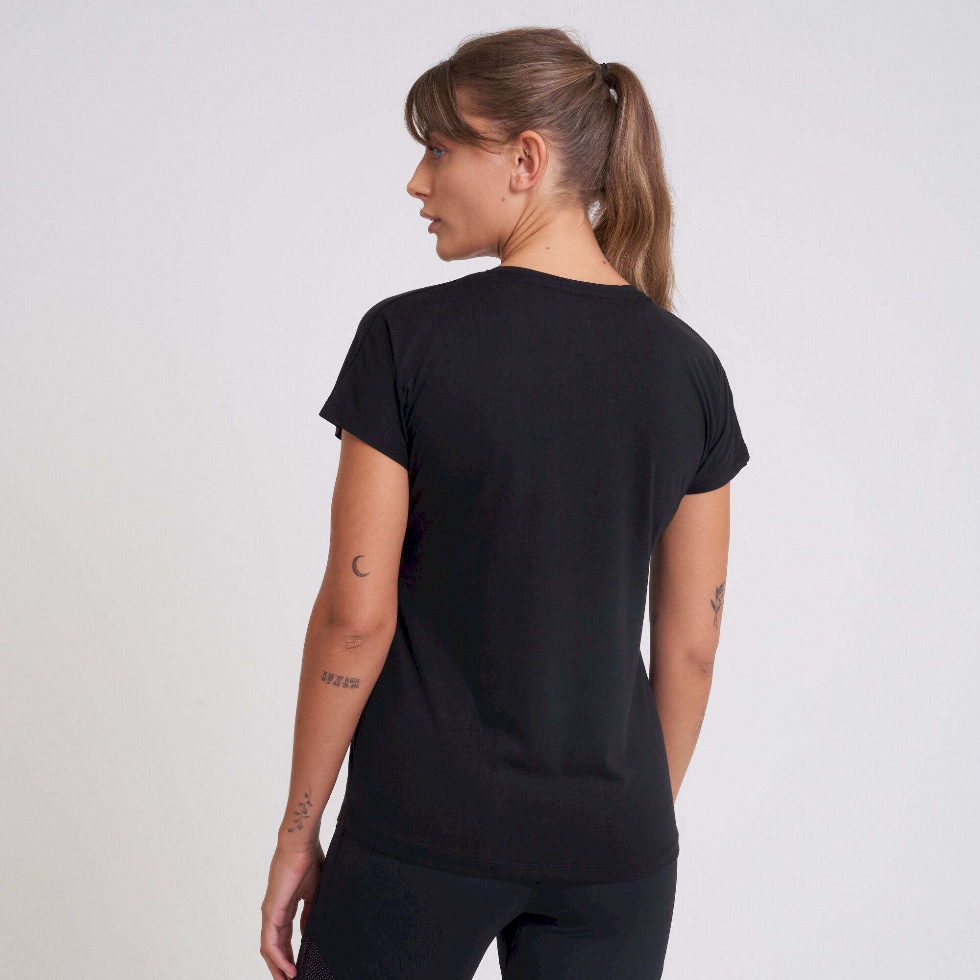 Dare 2b - Women's Crystallize Graphic Tee | Black