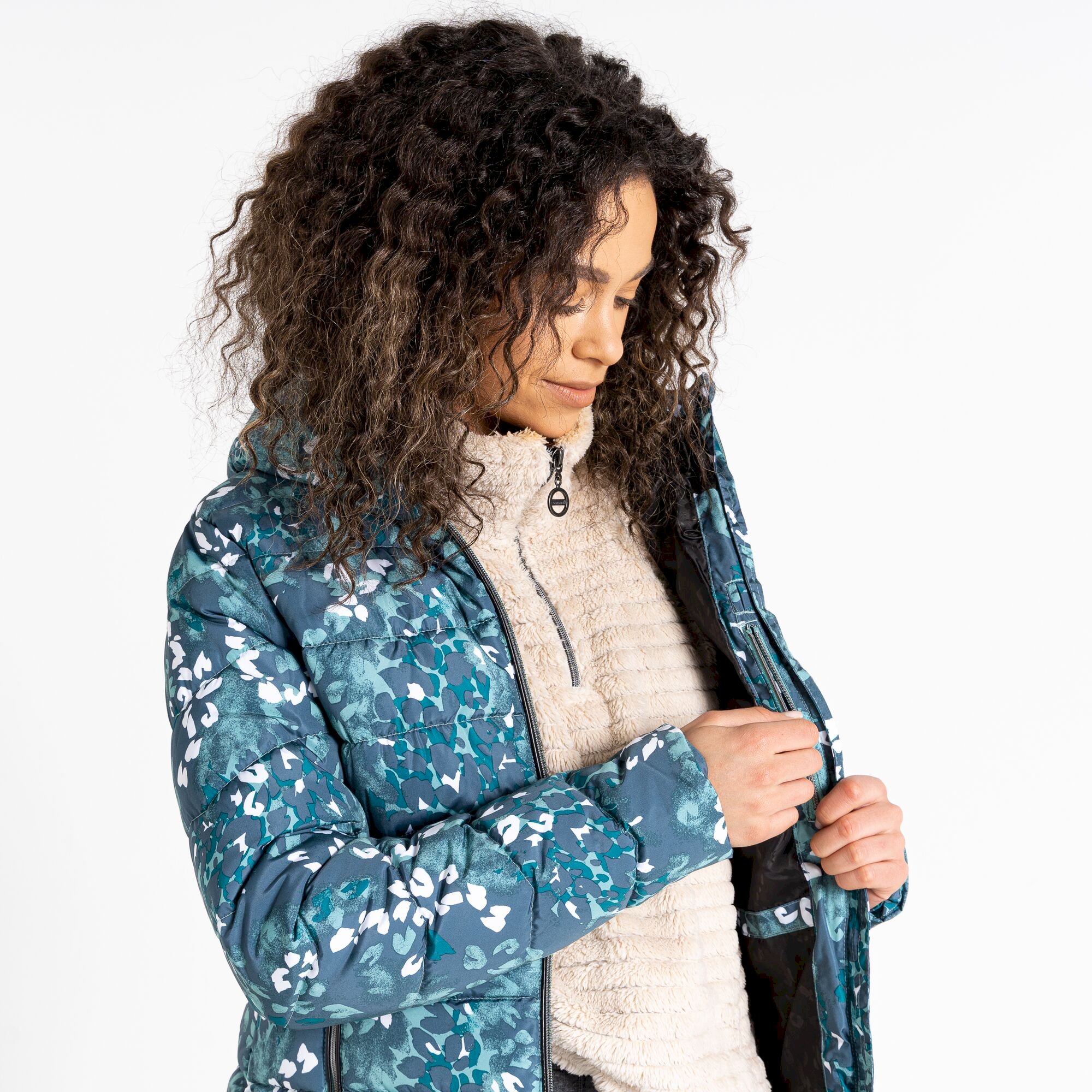 Dare 2b - Women's Reputable II Puffer Jacket | Canton Green Animal Print