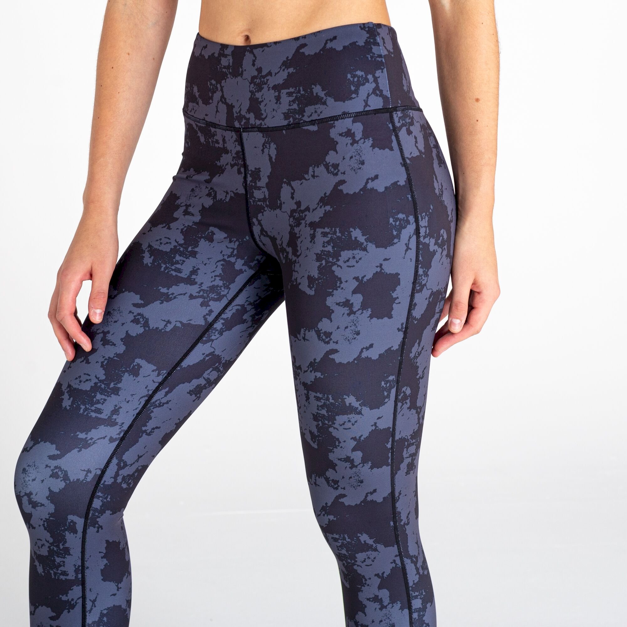 Dare 2b - Women's Influential Recycled Leggings | Black Mirage Print
