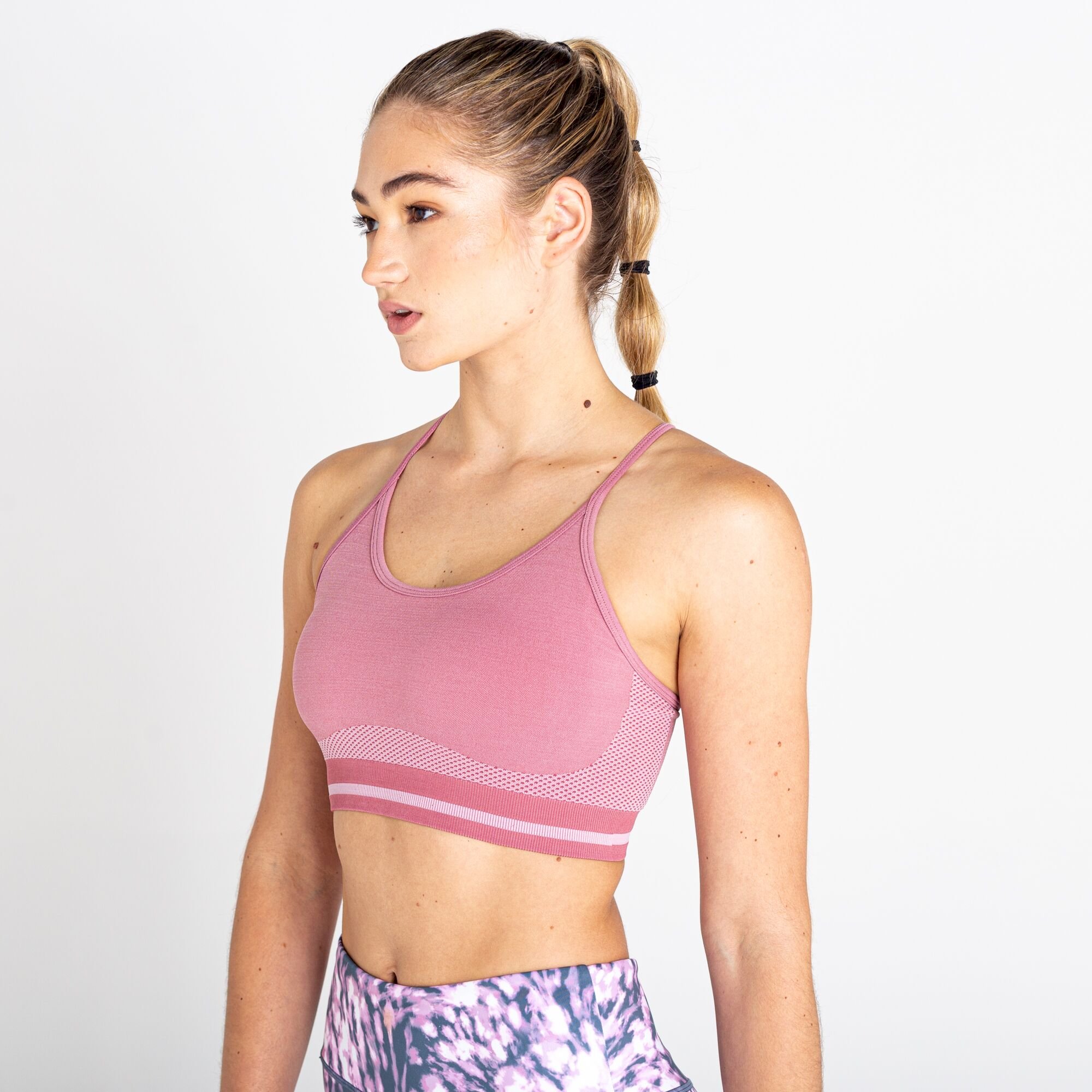 Dare 2b - Women's Don't Sweat It Strappy Bra | Mesa Rose
