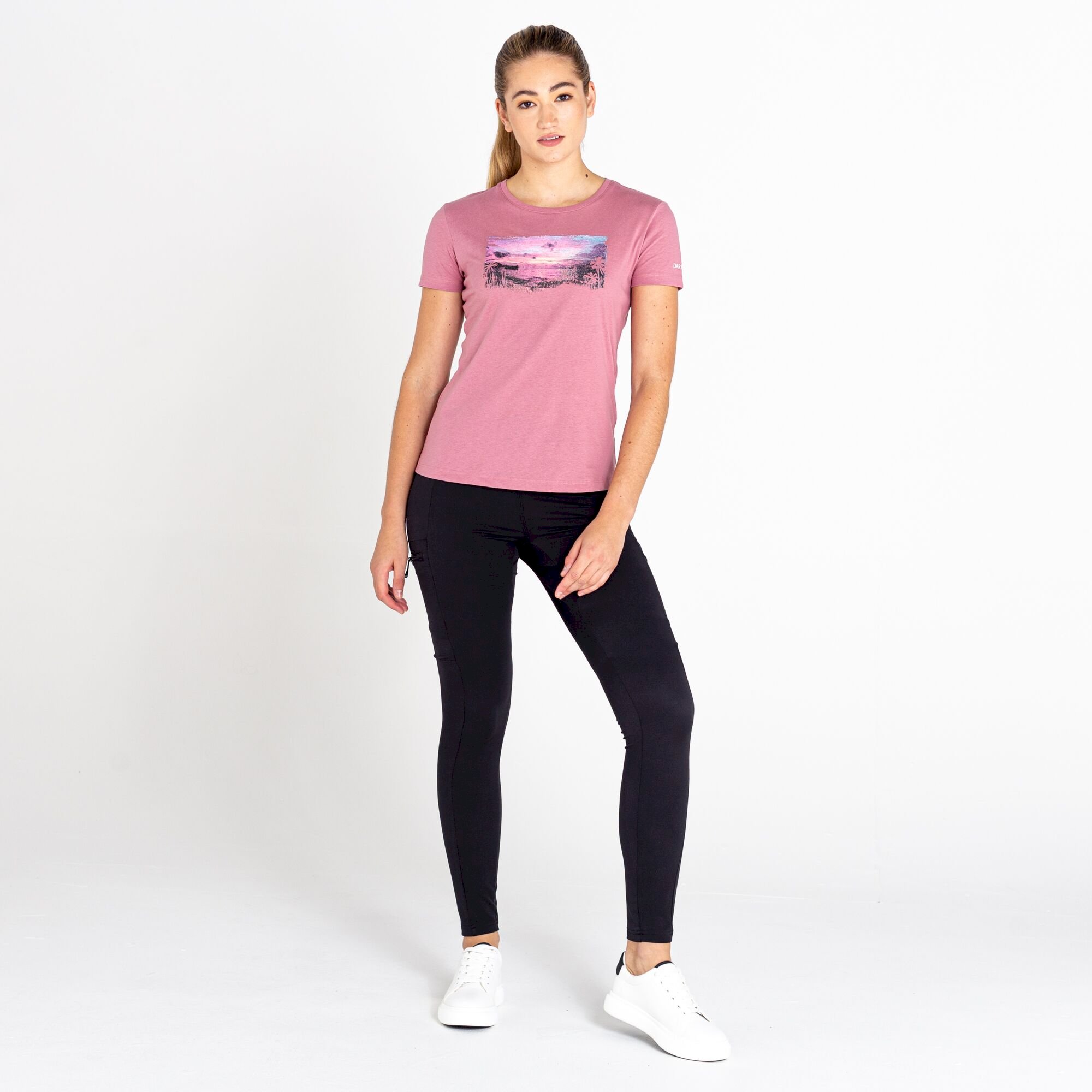 Dare 2b - Women's Peace of Mind Graphic Tee | Mesa Rose