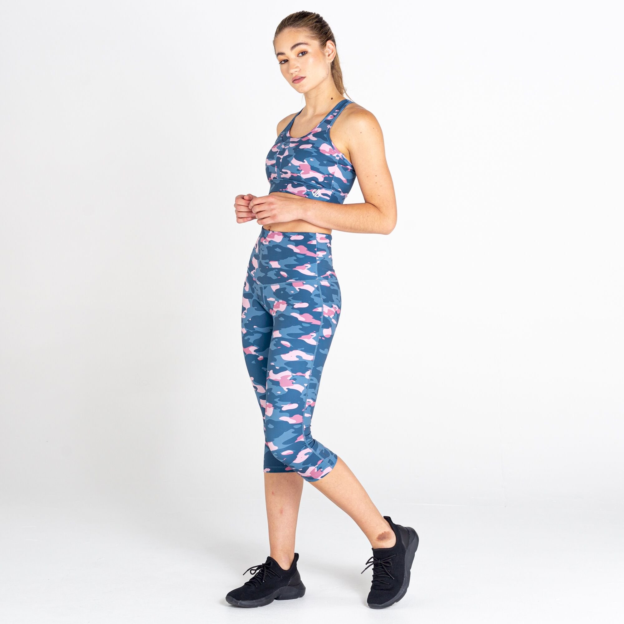 Dare 2b - Women's Influential 3/4 Recycled Leggings | Powder Pink Camo
