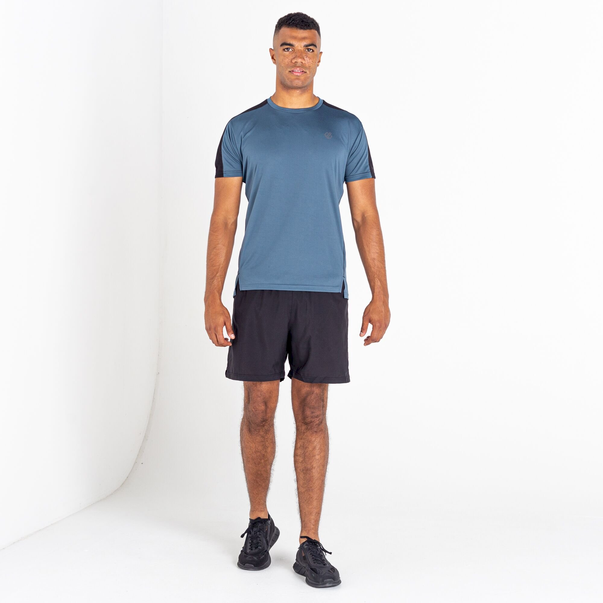 Dare 2b - Discernible Lightweight Workout Tee | Orion Grey Black