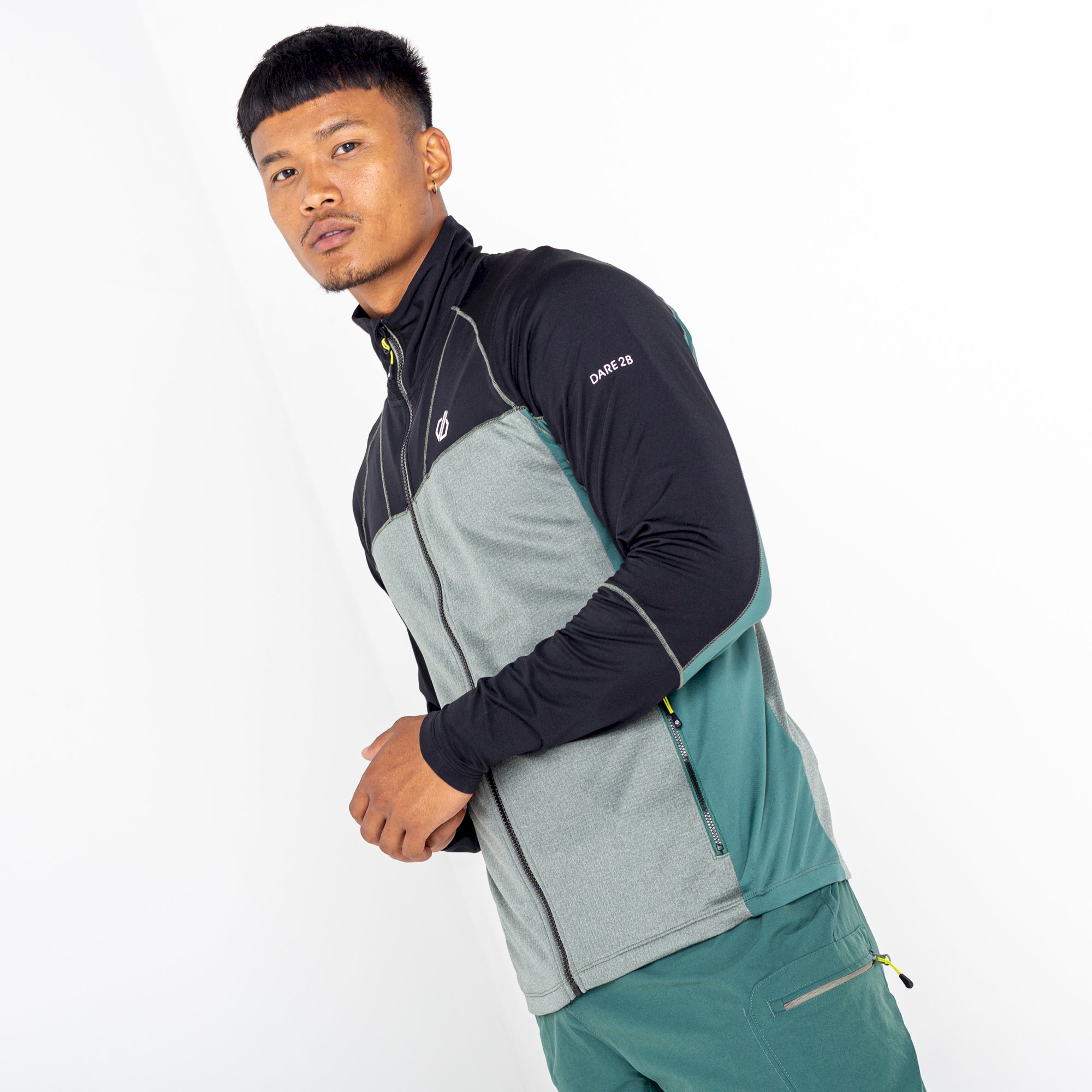 Dare 2b - Men's Reformed II Recycled Lightweight Core Stretch | Agave Green Marl Black