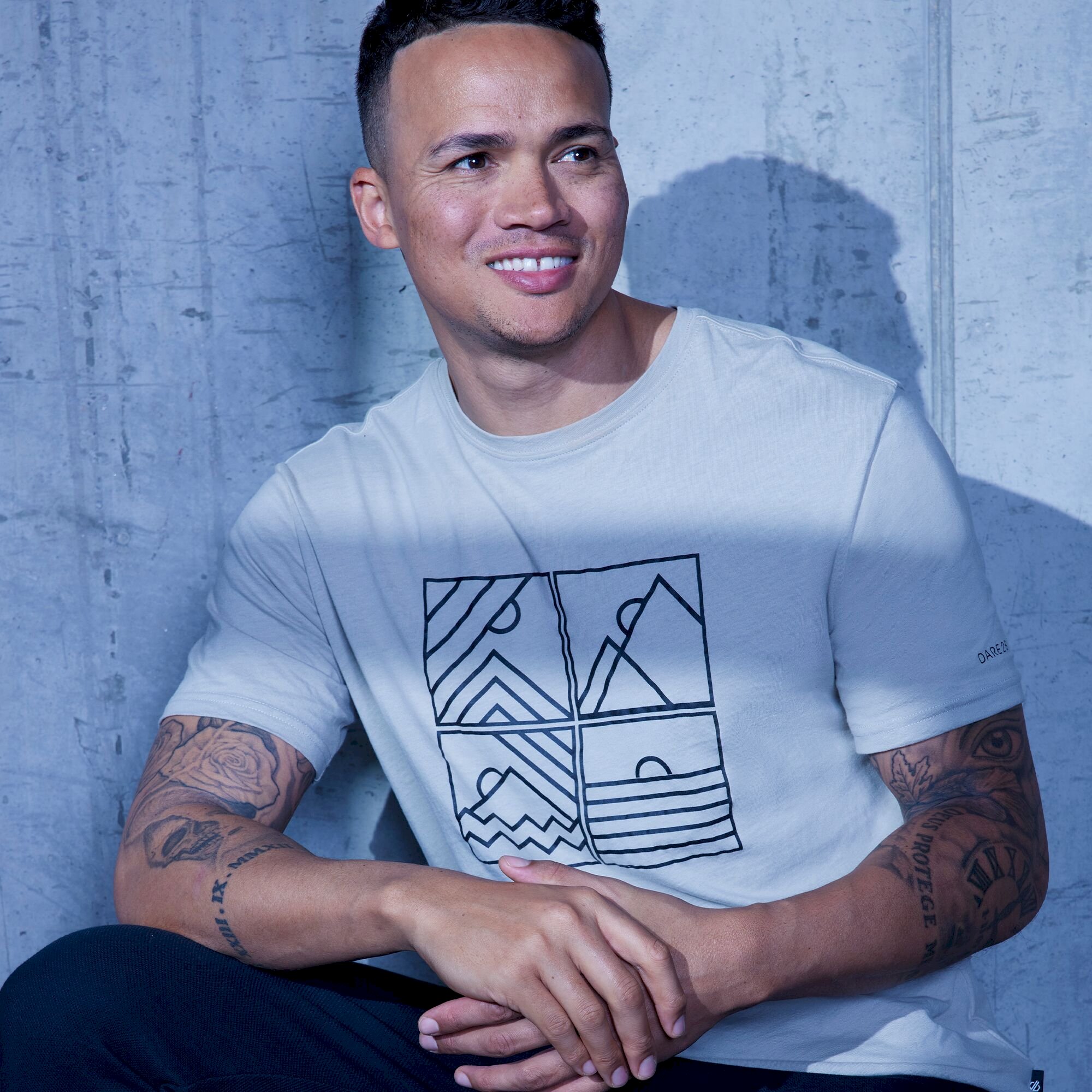 Dare 2b - Men's Dubious II Graphic T-Shirt | Willow Grey