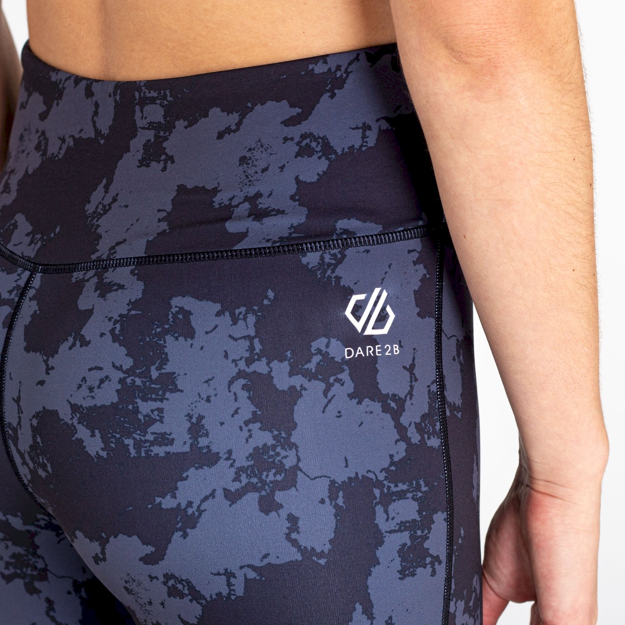 Dare 2b - Women's Influential Recycled Leggings | Black Mirage Print