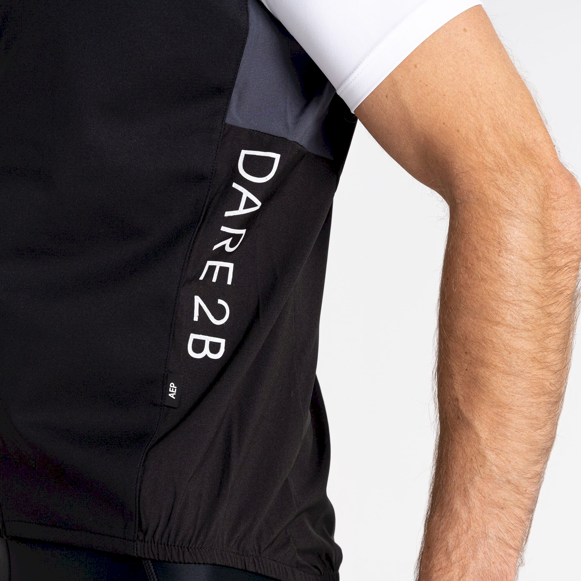 Dare 2b - Men's Sequel Softshell Gilet | Black