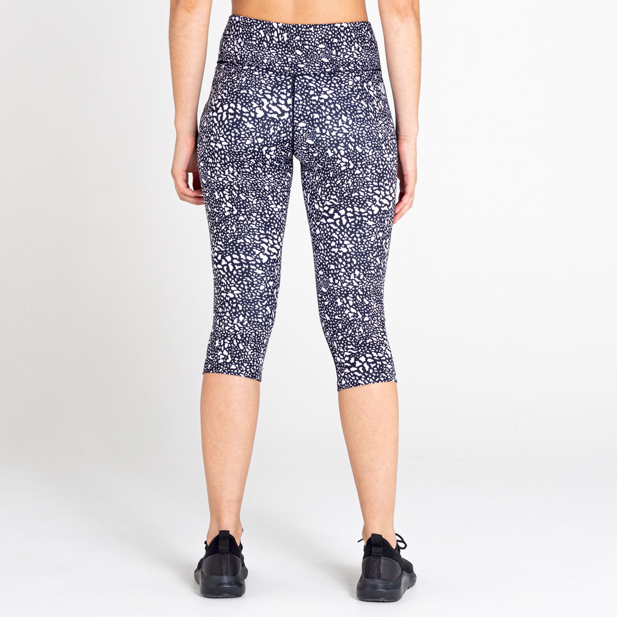 Dare 2b - Women's Influential 3/4 Recycled Leggings | Black White Dot Print