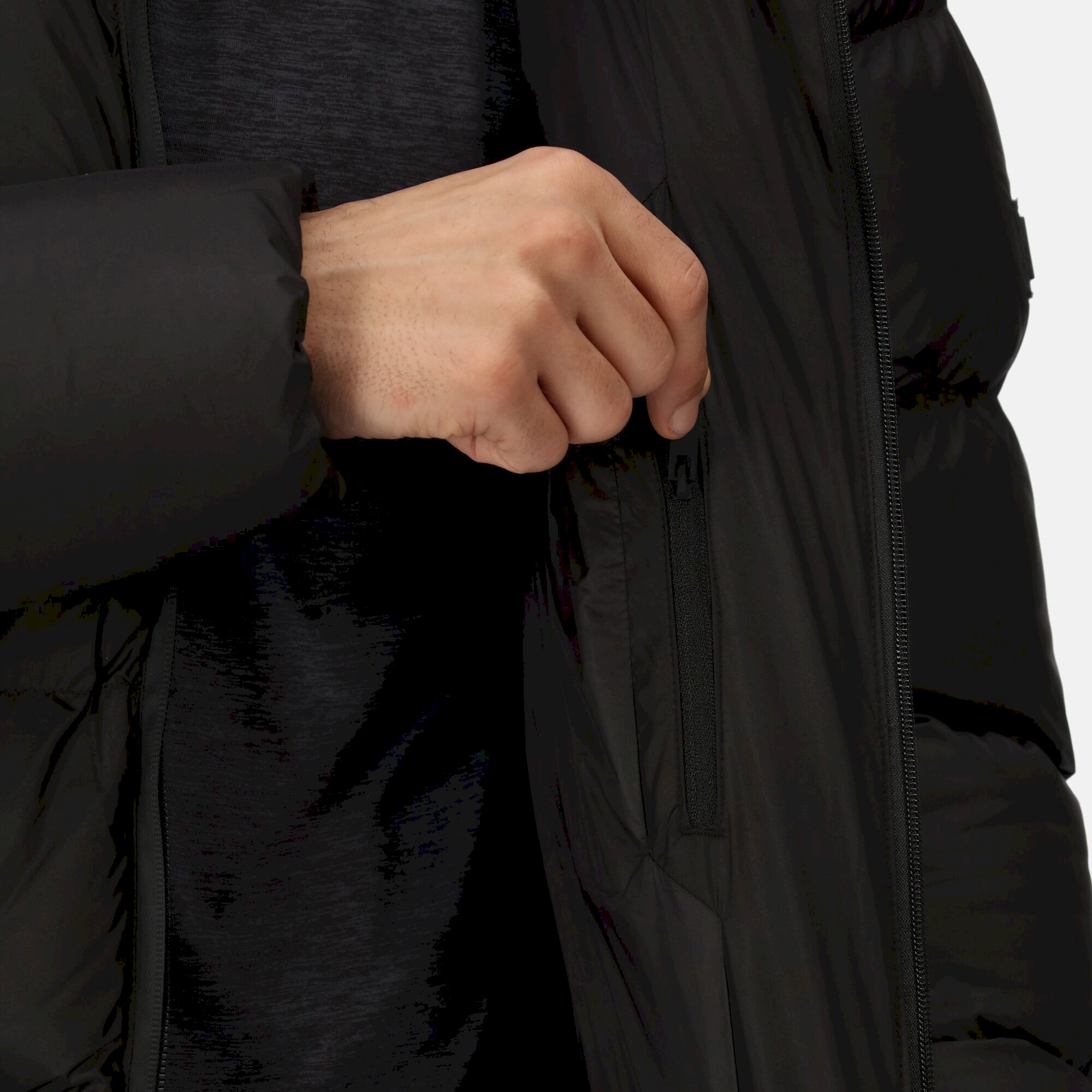 Men's Hallin Longline Quilted Jacket | Black