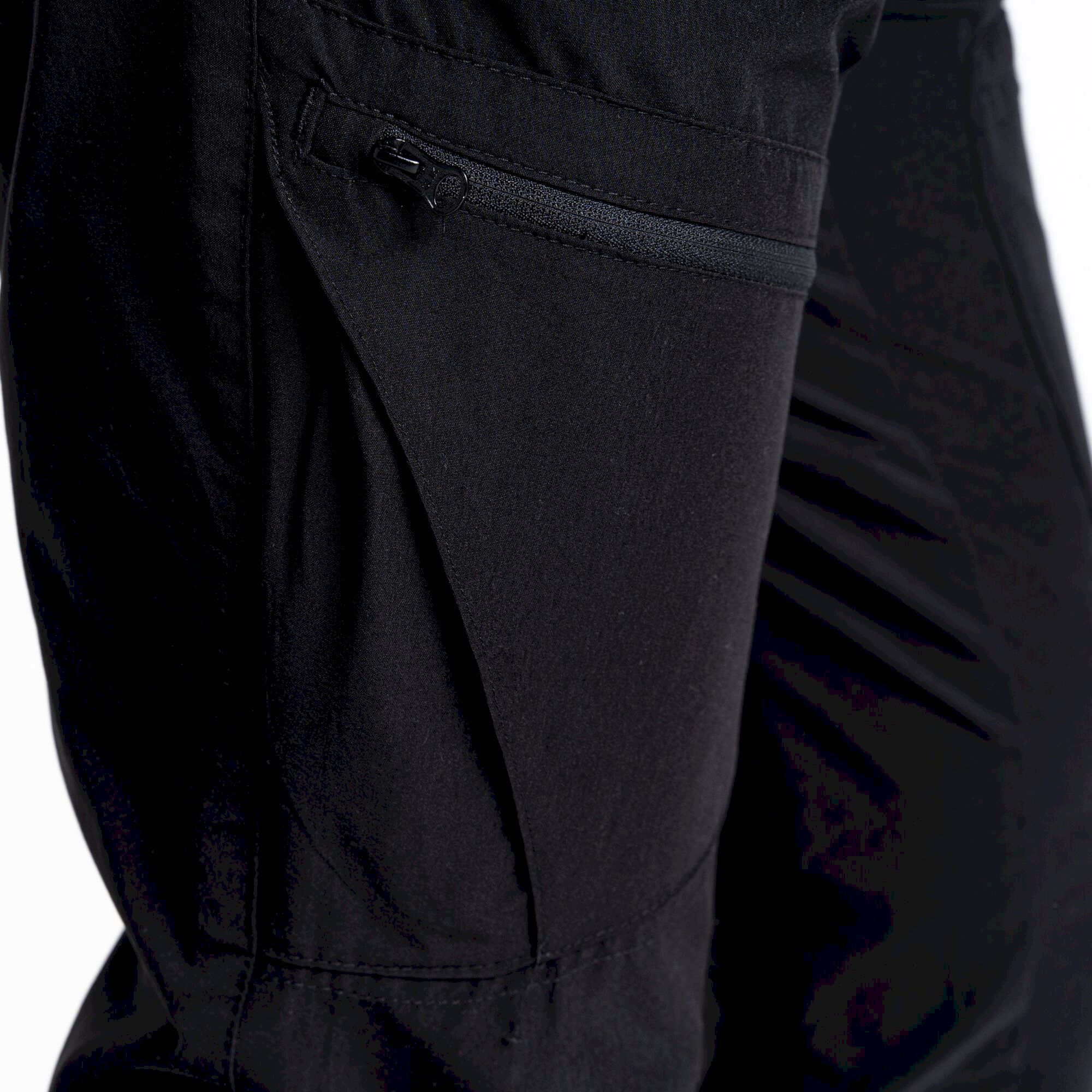 Dare 2b - Tuned In II Multi Pocket Walking Trousers | Black