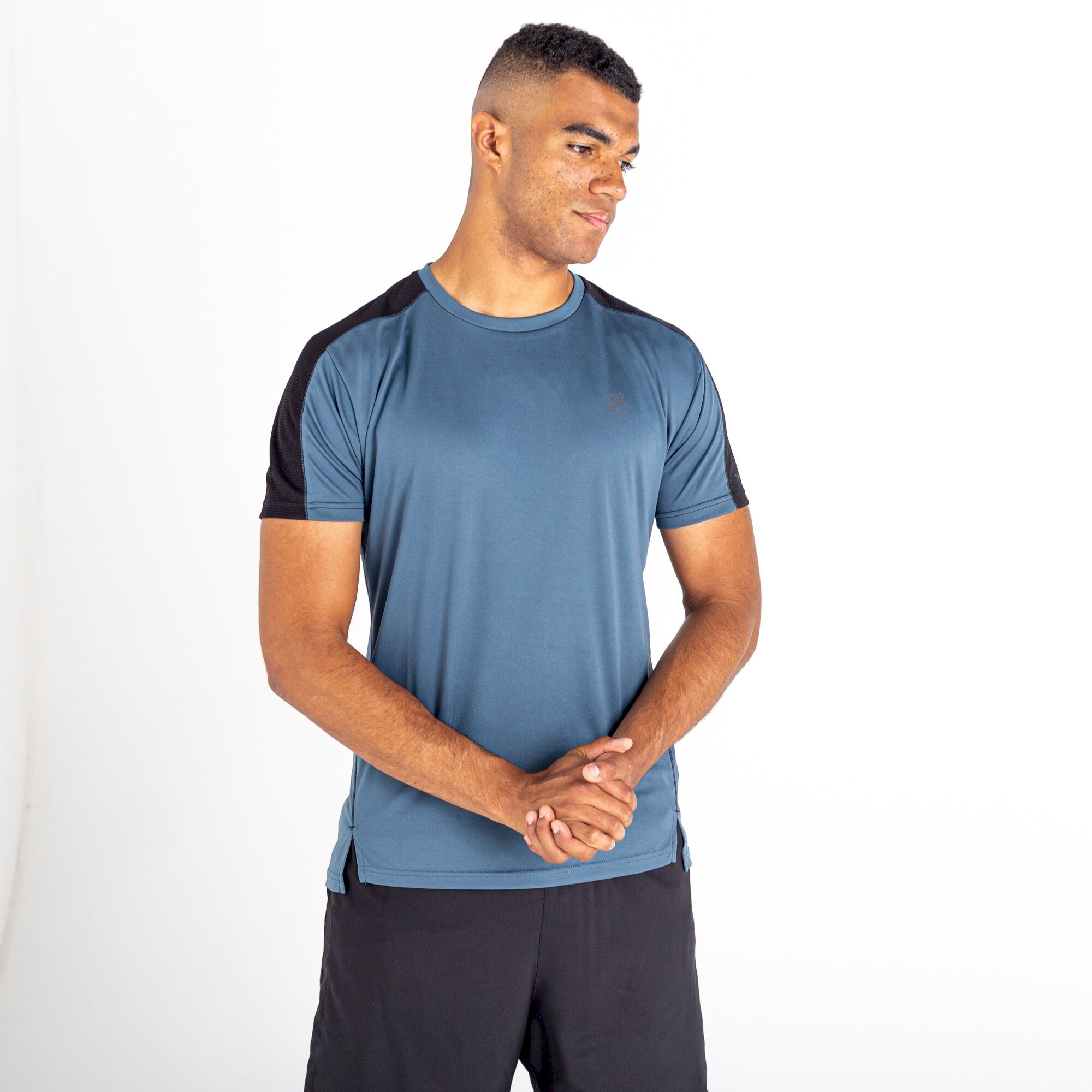 Dare 2b - Discernible Lightweight Workout Tee | Orion Grey Black