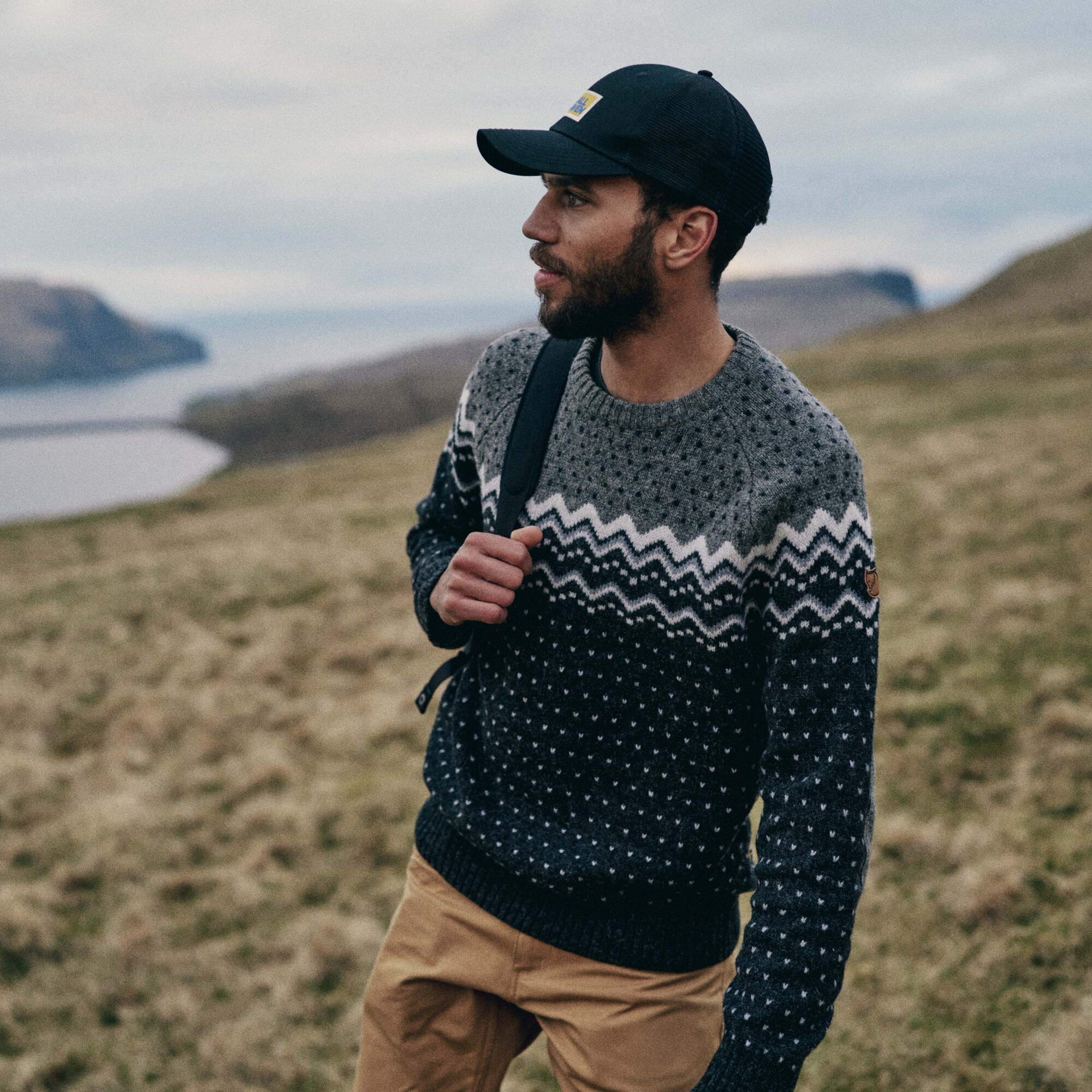 Övik Knit Sweater M