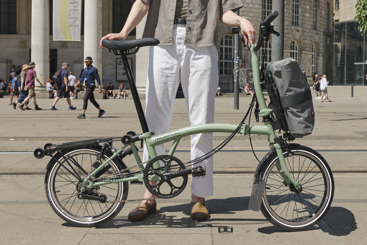 Rack set complete incl 4 rollers + mudguard - 6mm holes - Black