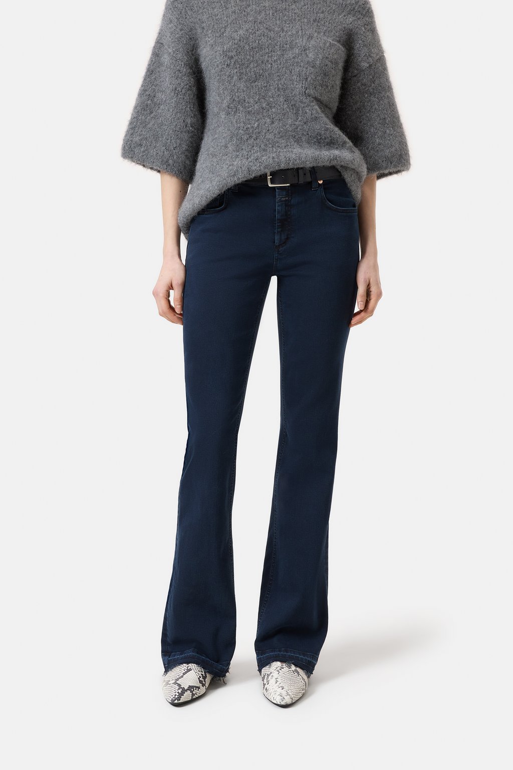 Flared Jeans - Jovanna