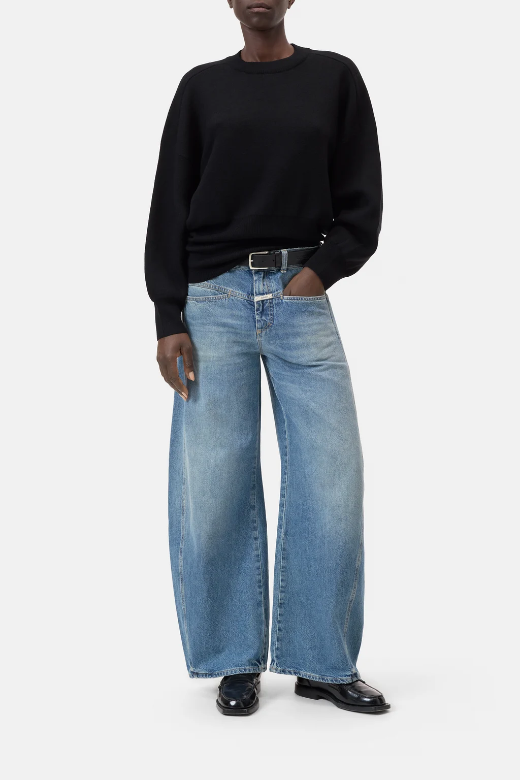 Oversized Wollpullover mit schmaler Taille