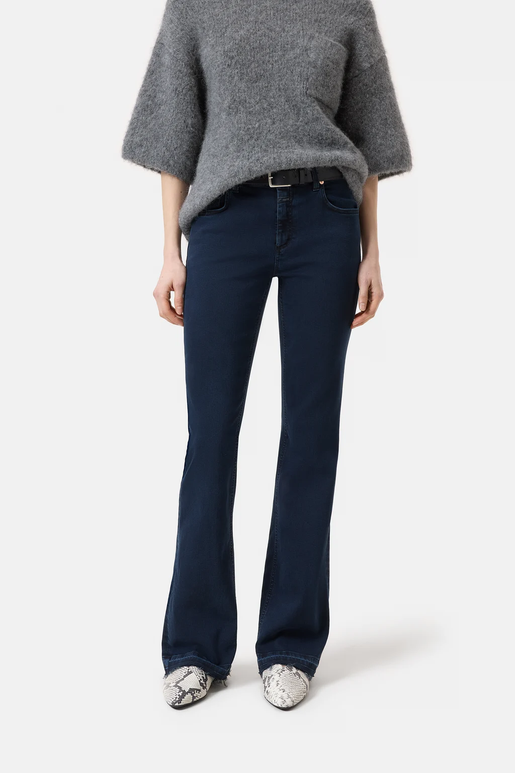 Flared Jeans - Jovanna