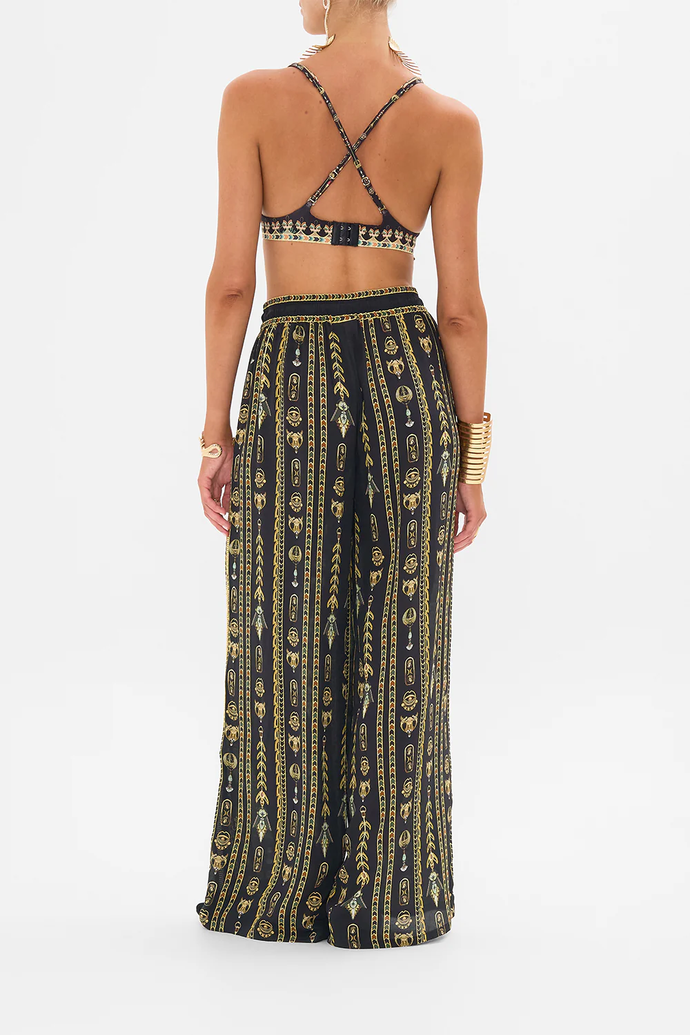 SOFT C/D BRA WITH BACK CLIP THEY CALLED HER NEFERTARI