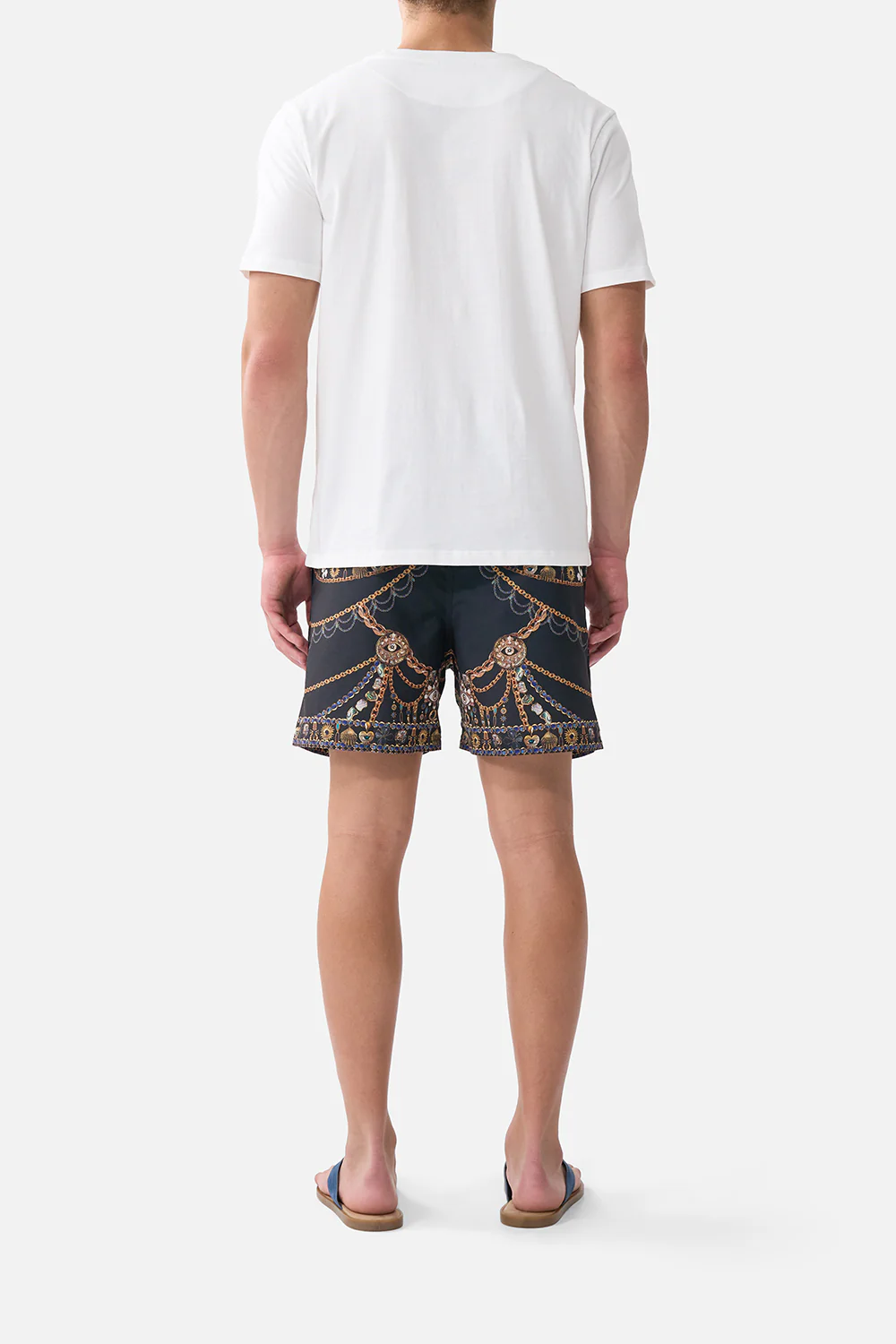 RELAXED HEAVYWEIGHT CREW NECK TEE AMULETS AND ALCHEMY