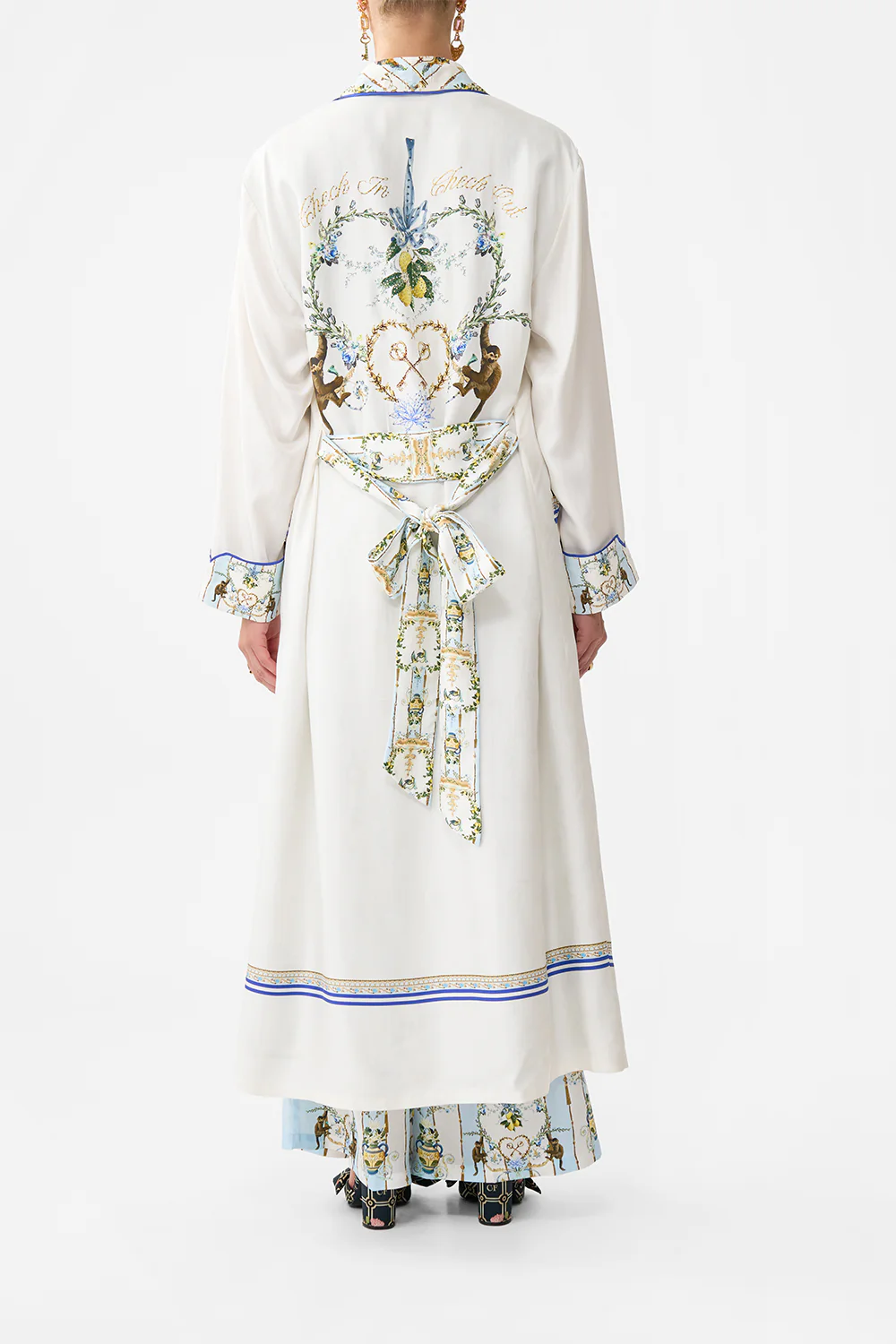 LONG ROBE WITH TIE VENUS ON A VESPA