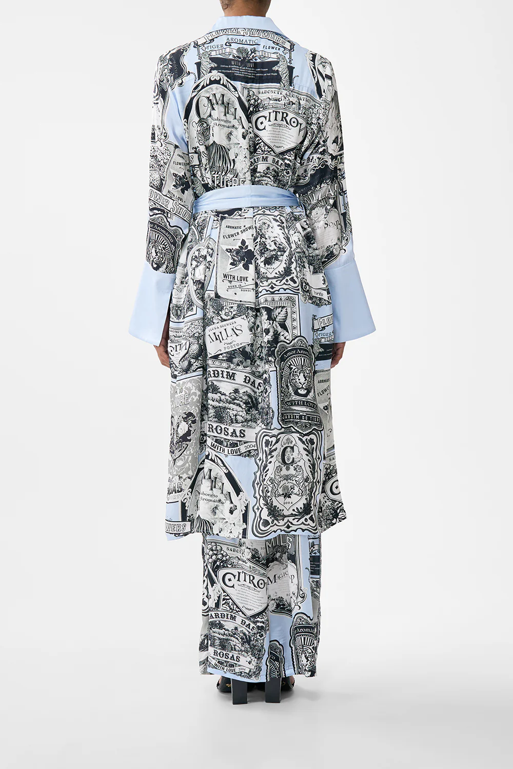 SPLIT CUFF SOFT COAT PERFUMED IN PORTO