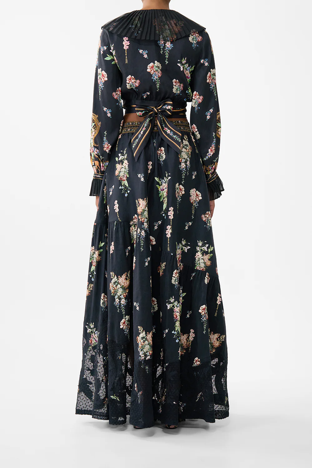 SKIRT WITH SHAPED SEAM NOBLE ENDEAVOURS