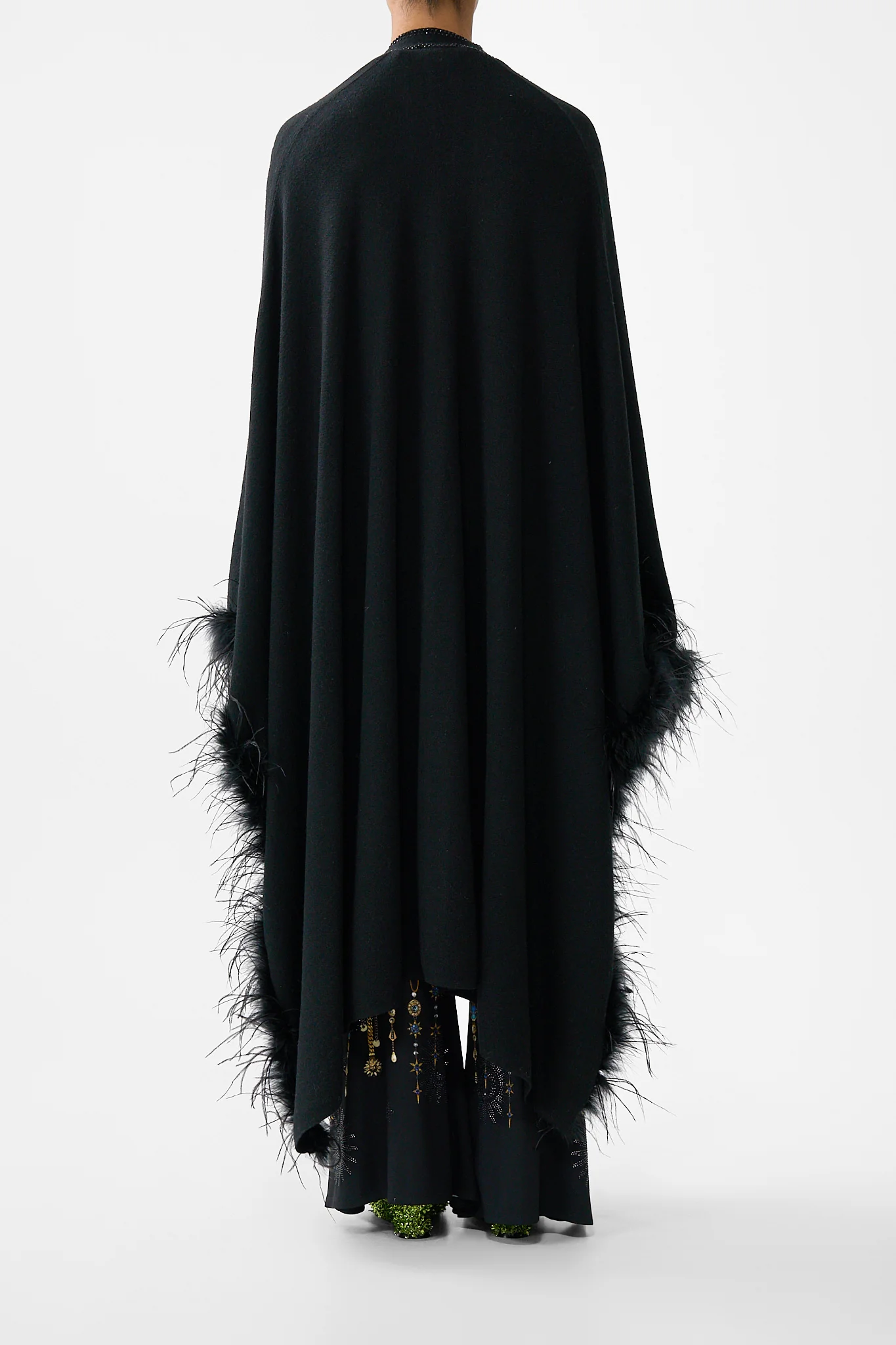 THROW OVER WITH FEATHERS AMULETS AND ALCHEMY