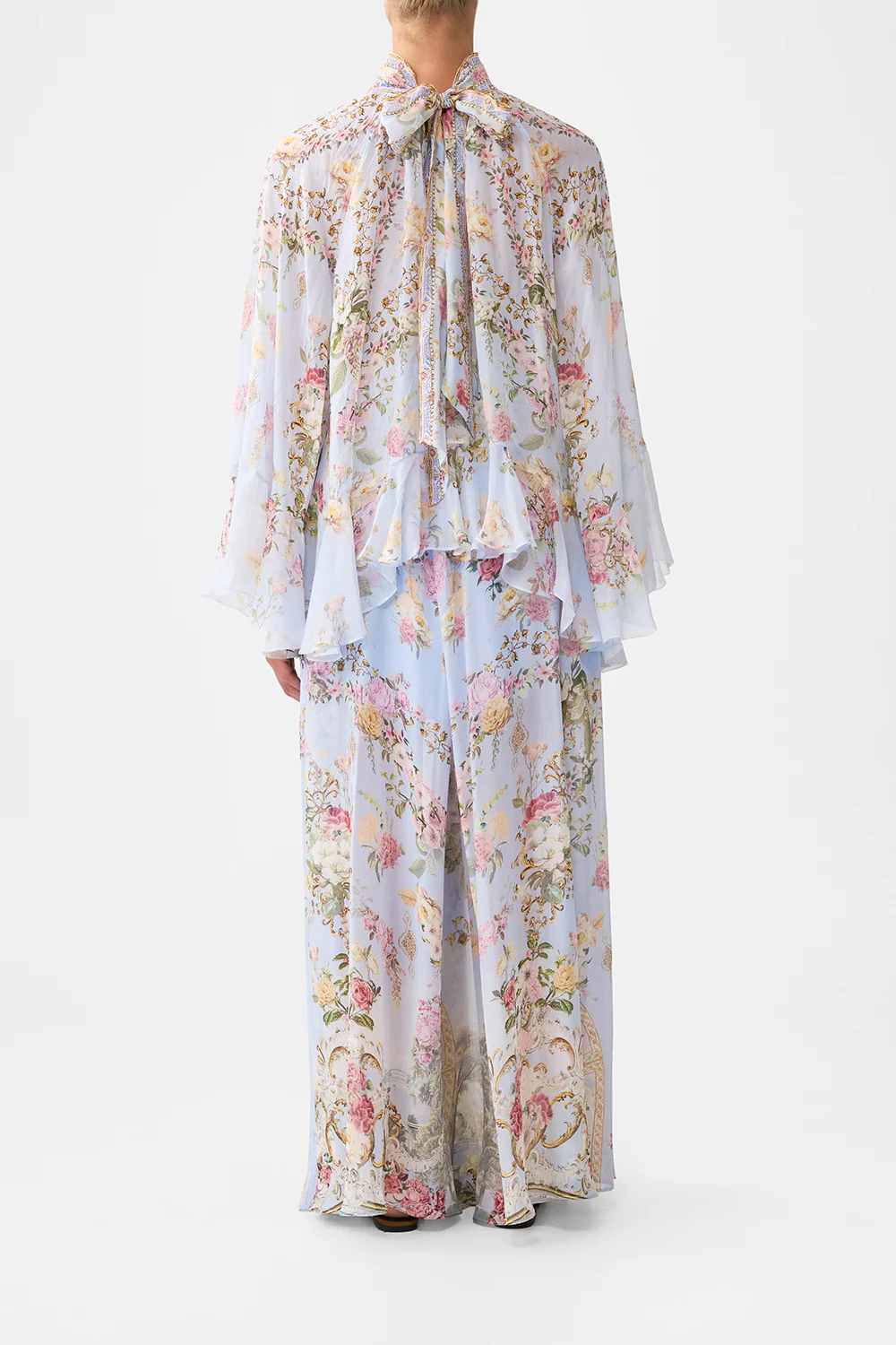 COLLARED LONG SLEEVE TOP WITH RUFFLES TILED IN TIME