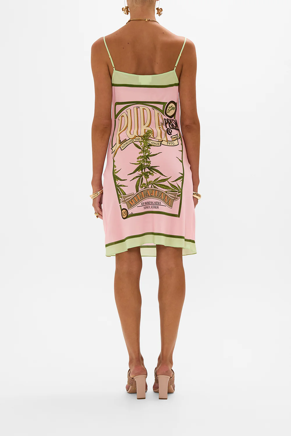 SHORT BIAS SLIP LETS CHASE RAINBOWS