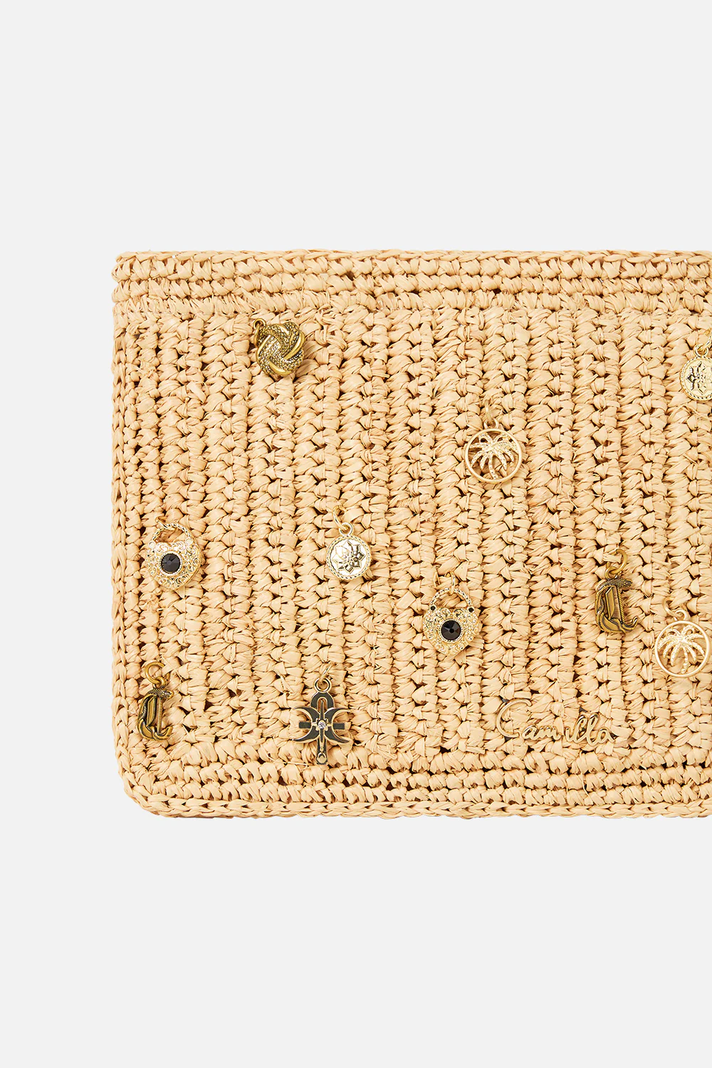 RAFFIA CLUTCH WITH CHARMS NATURAL