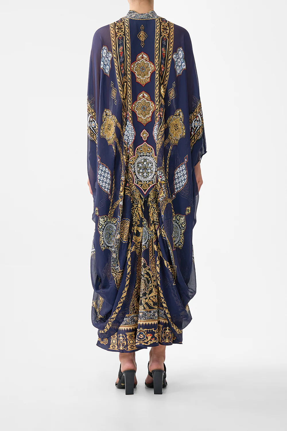 LAYER WITH CENTRE BACK PANEL THE IMPERIAL GATE