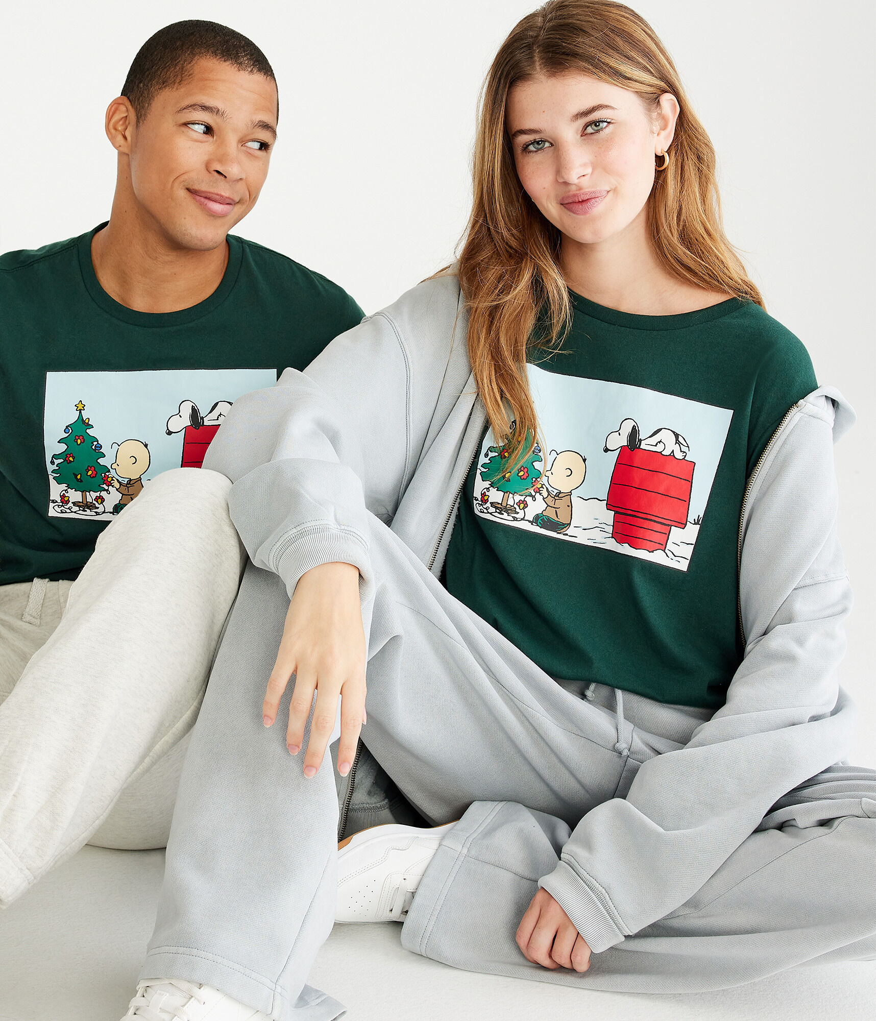 Peanuts® | Aéropostale Snoopy Doghouse Graphic Tee
