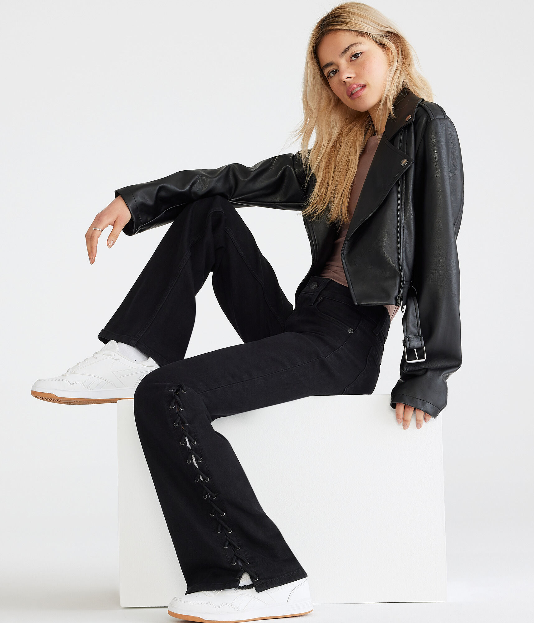 Flare Low-Rise Jean