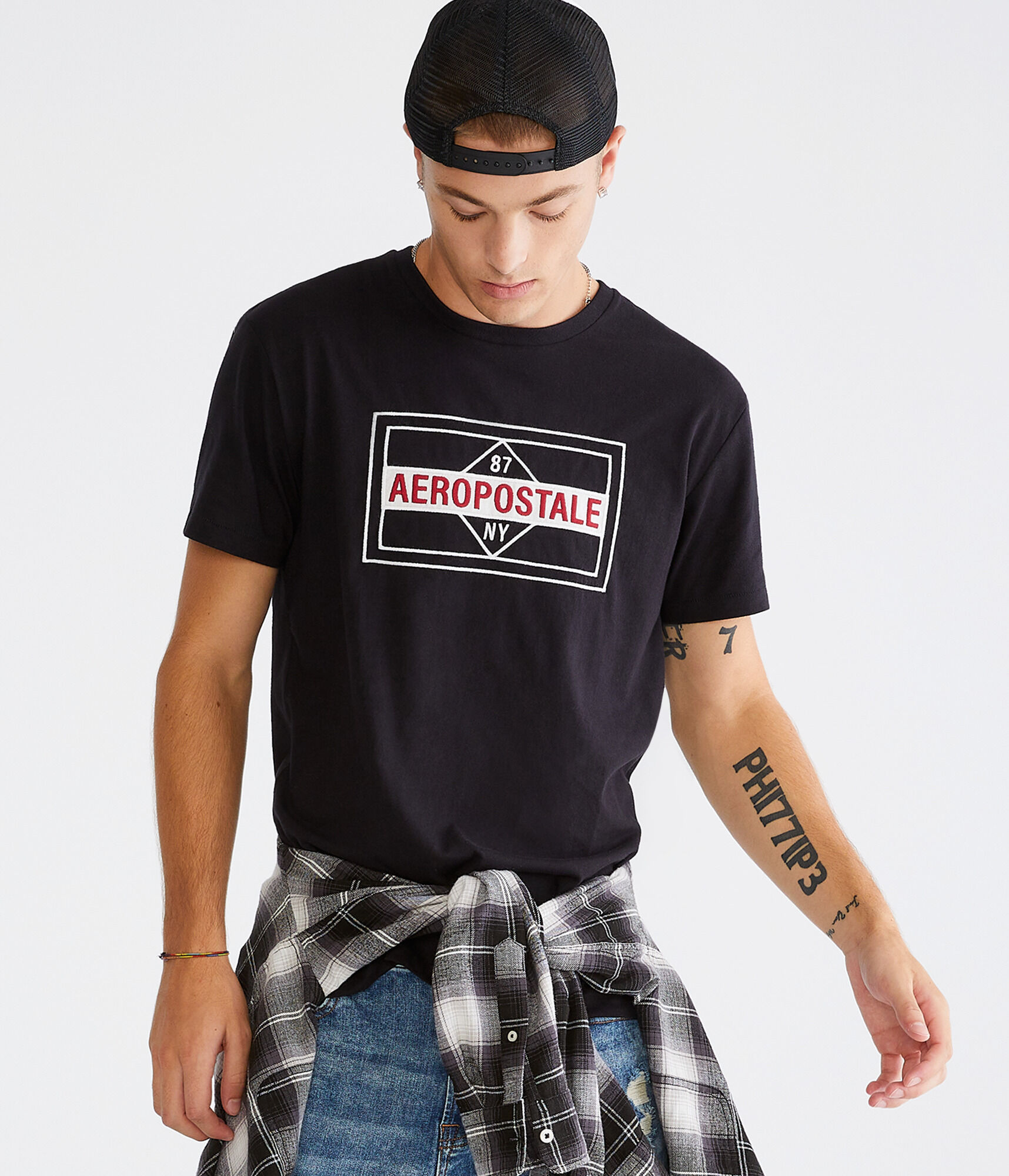 Aeropostale 87 Diamond Appliqué Graphic Tee