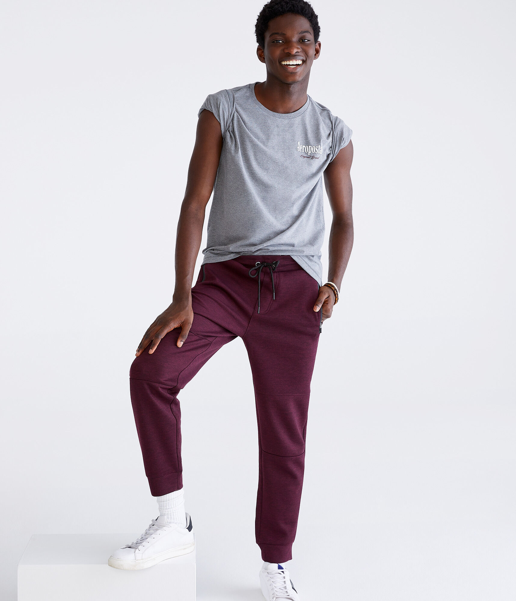 Aero MVMNT Tech Fleece Joggers
