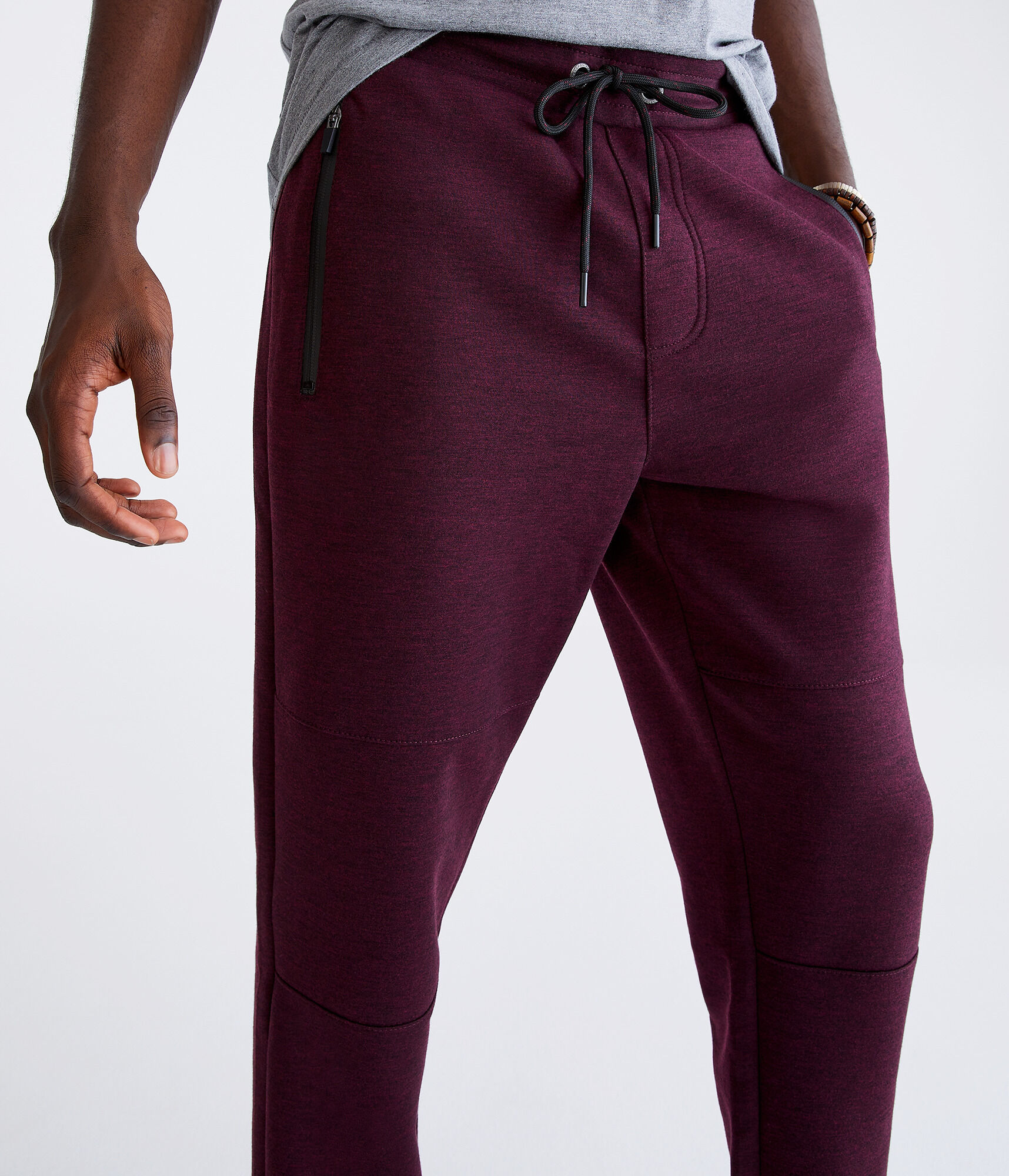 Aero MVMNT Tech Fleece Joggers