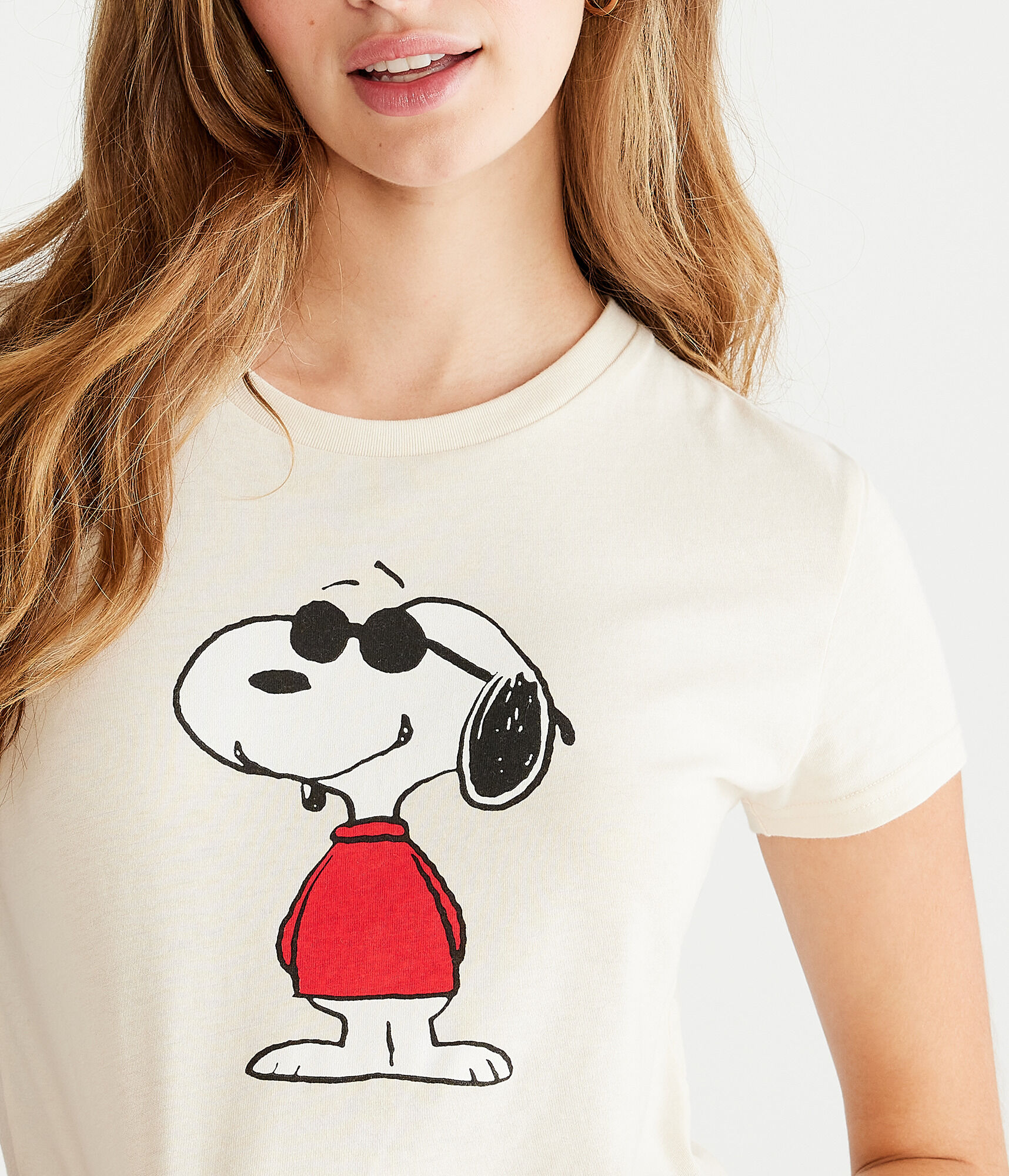Peanuts® | Aéropostale Snoopy Sunglasses Cropped Baby Tee