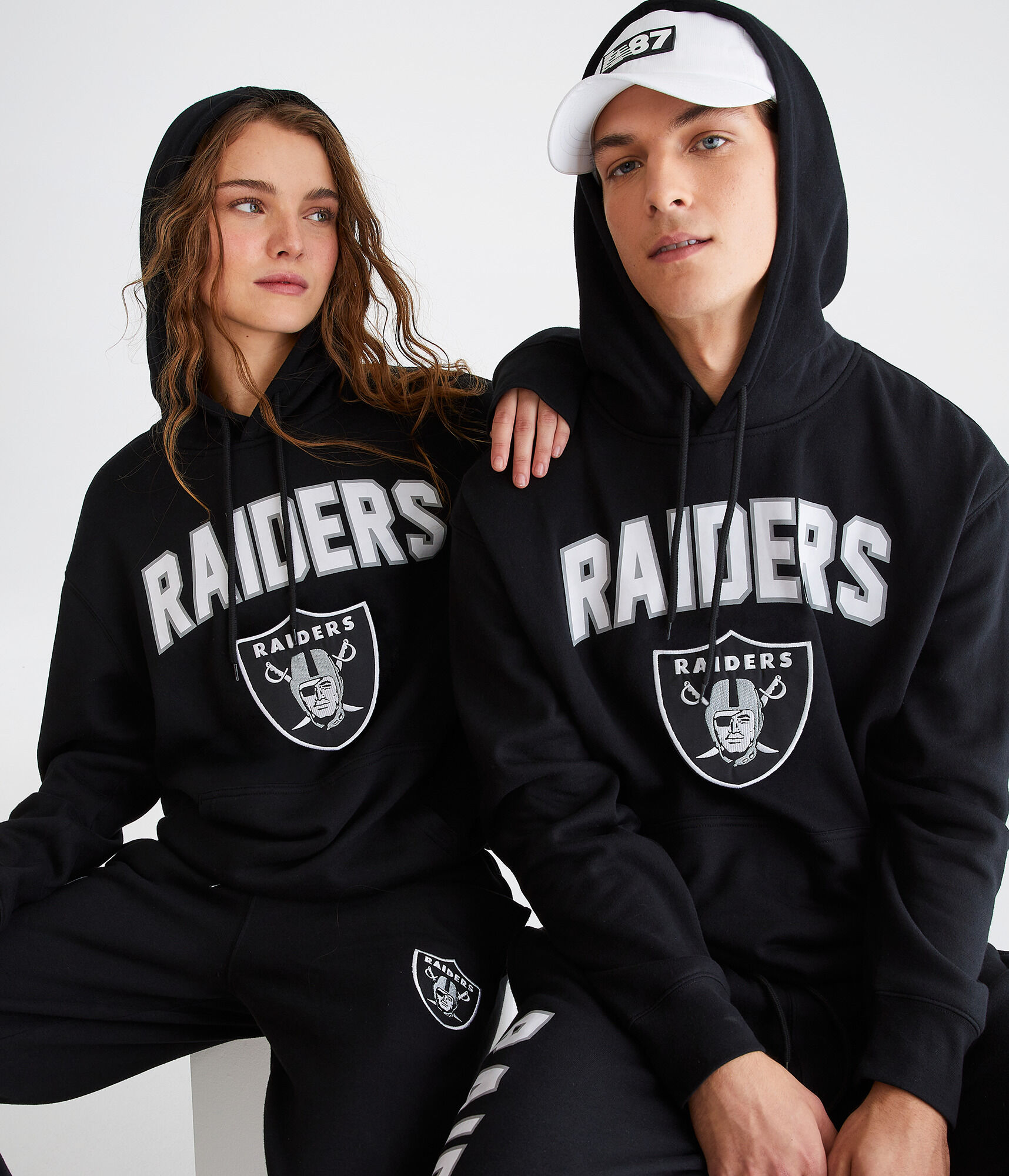 Las Vegas Raiders Pullover Hoodie
