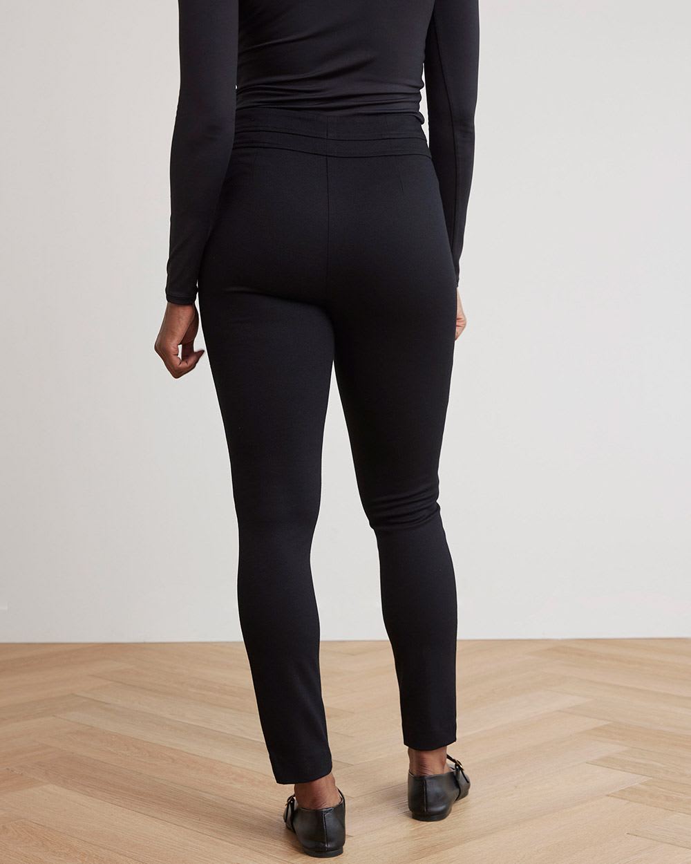 Fashion Legging Pant with Decorative Buttons