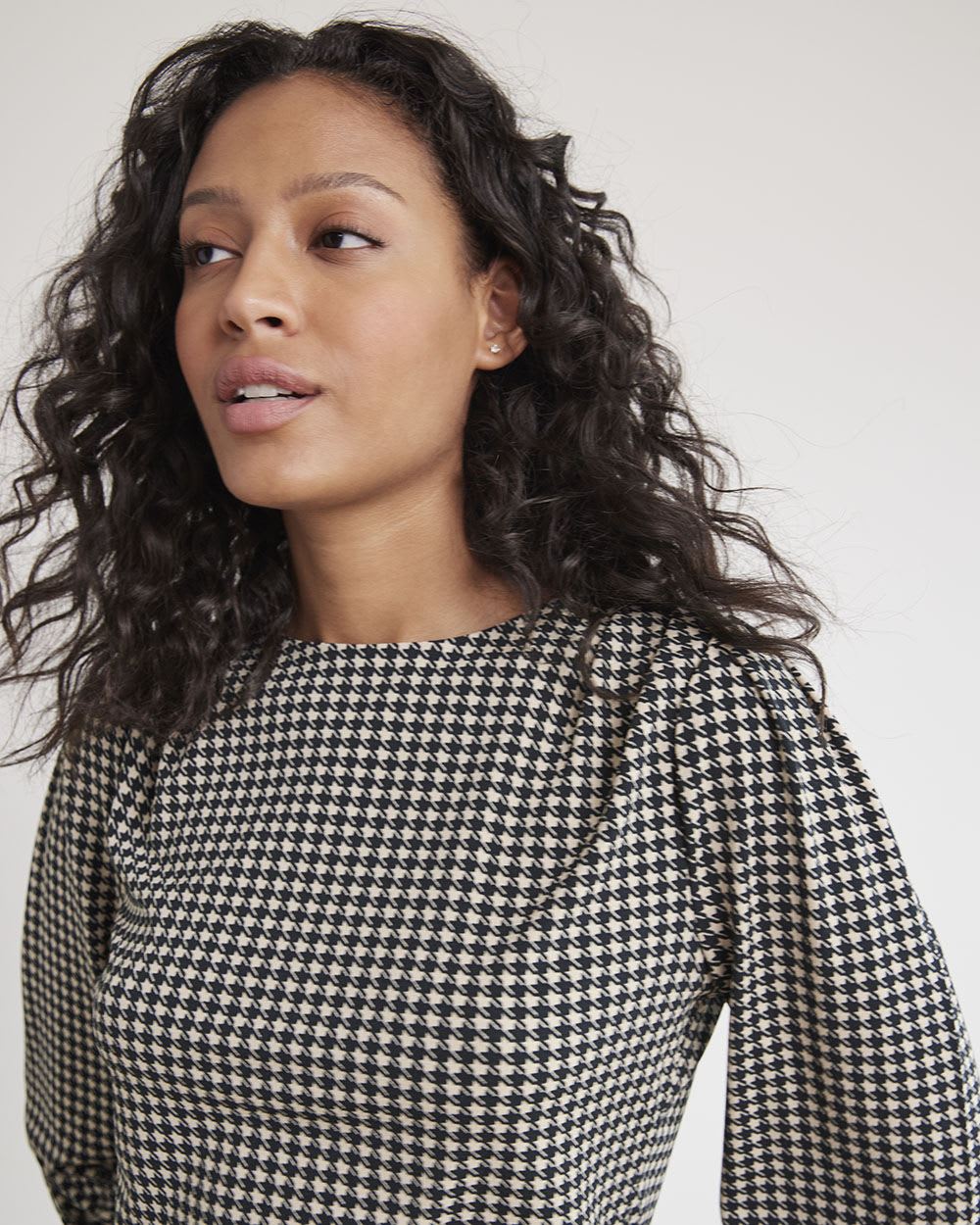 Crew-Neck T-Shirt with Long Puffy Sleeves