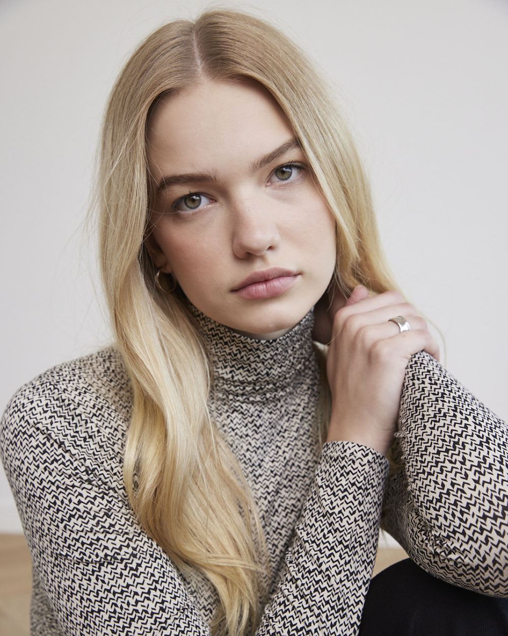 Fitted Long-Sleeve Mock-Neck Tee