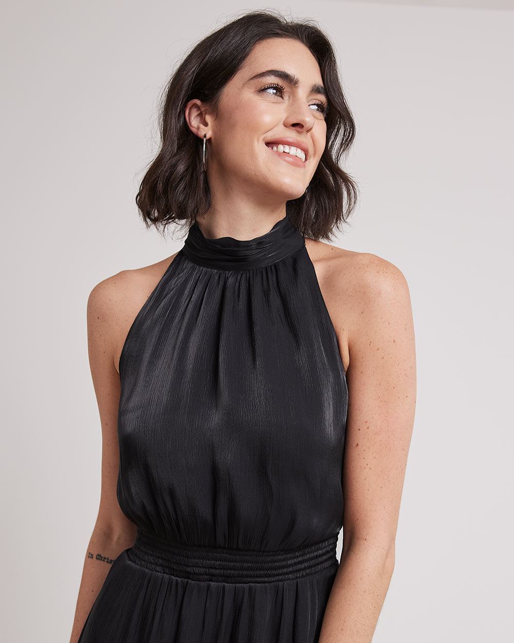 Sleeveless Midi Sequins Cocktail Dress with Halter Neckline