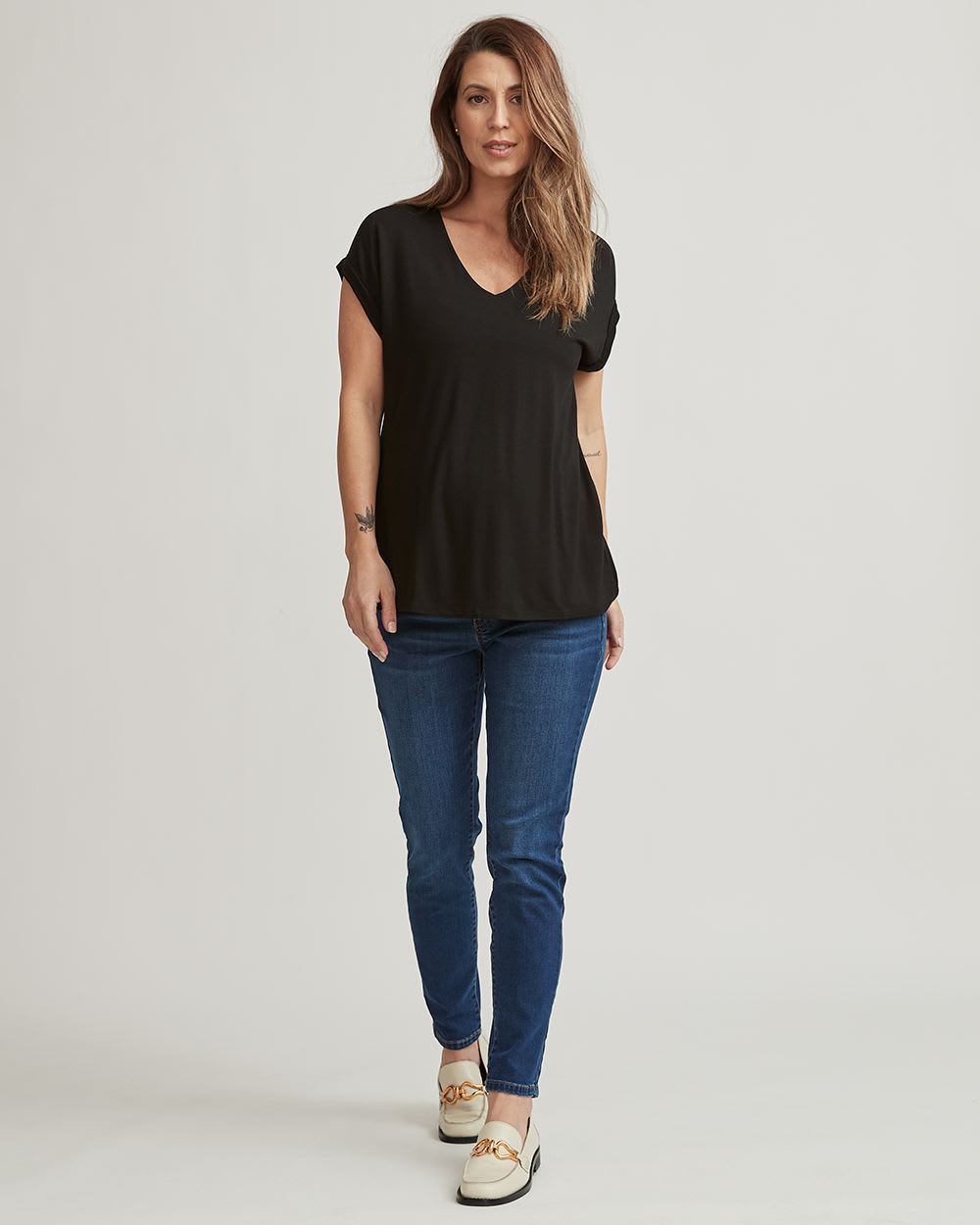 V-Neck Extended Shoulder Nursing T-Shirt - Thyme Maternity
