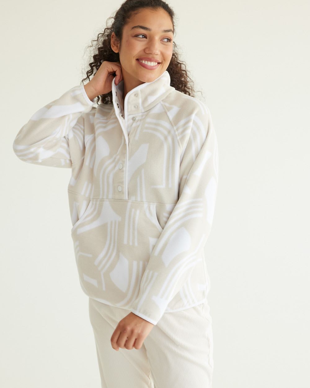 Long-Sleeve Polar Fleece Pullover with Snaps, Hyba