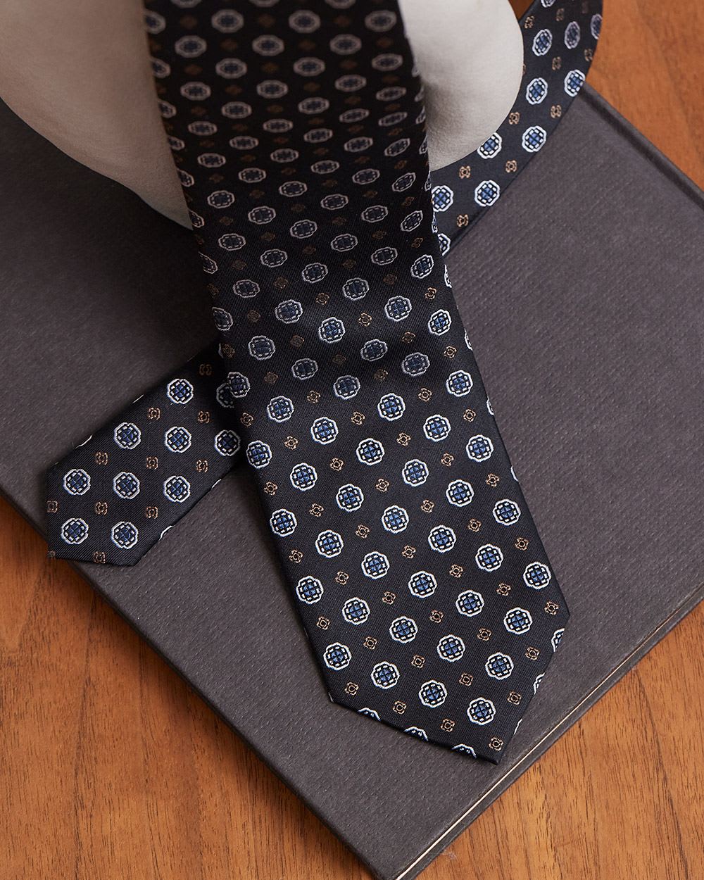 Regular Black Tie with Geometric Pattern